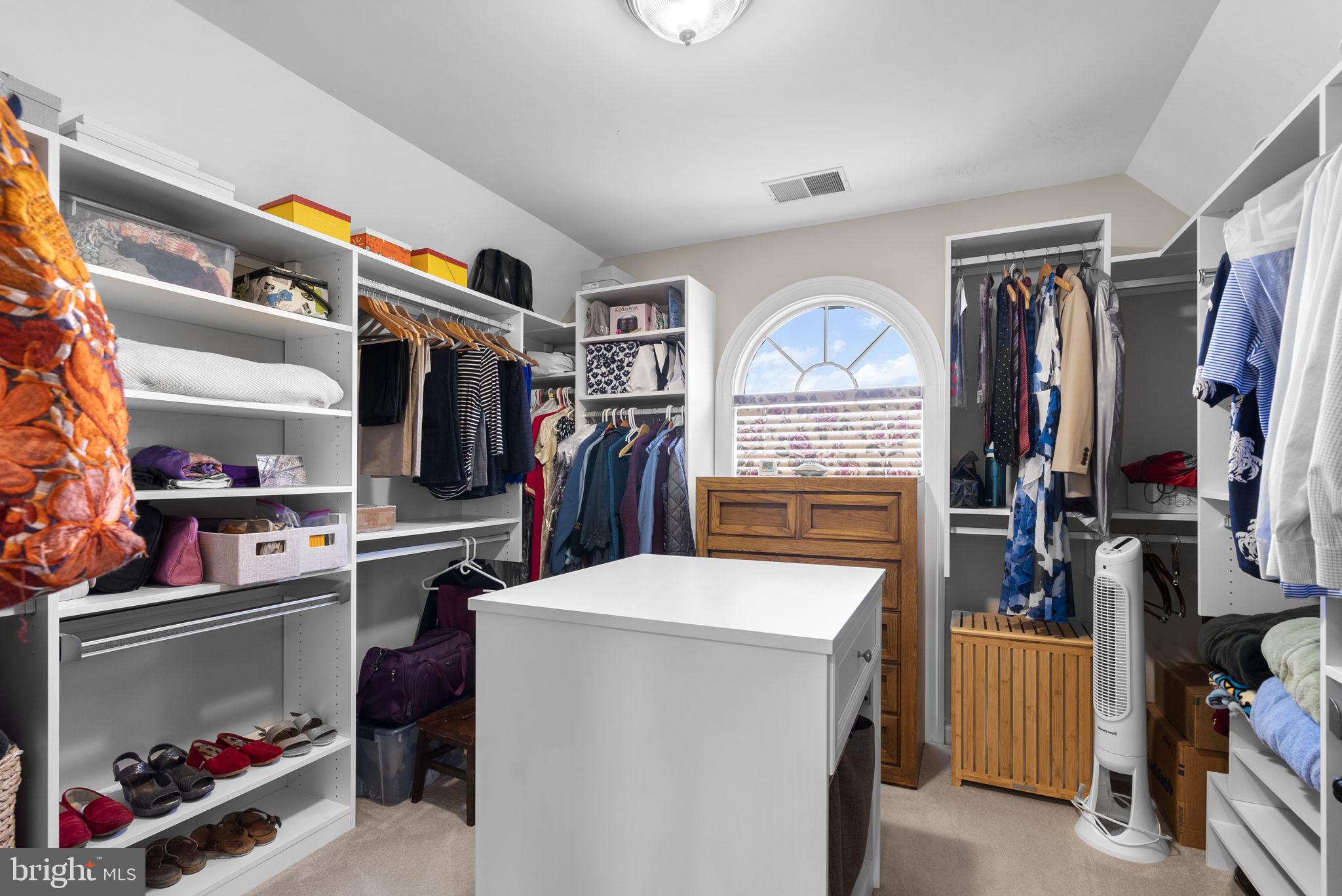 THE WARFIELDS - Residential