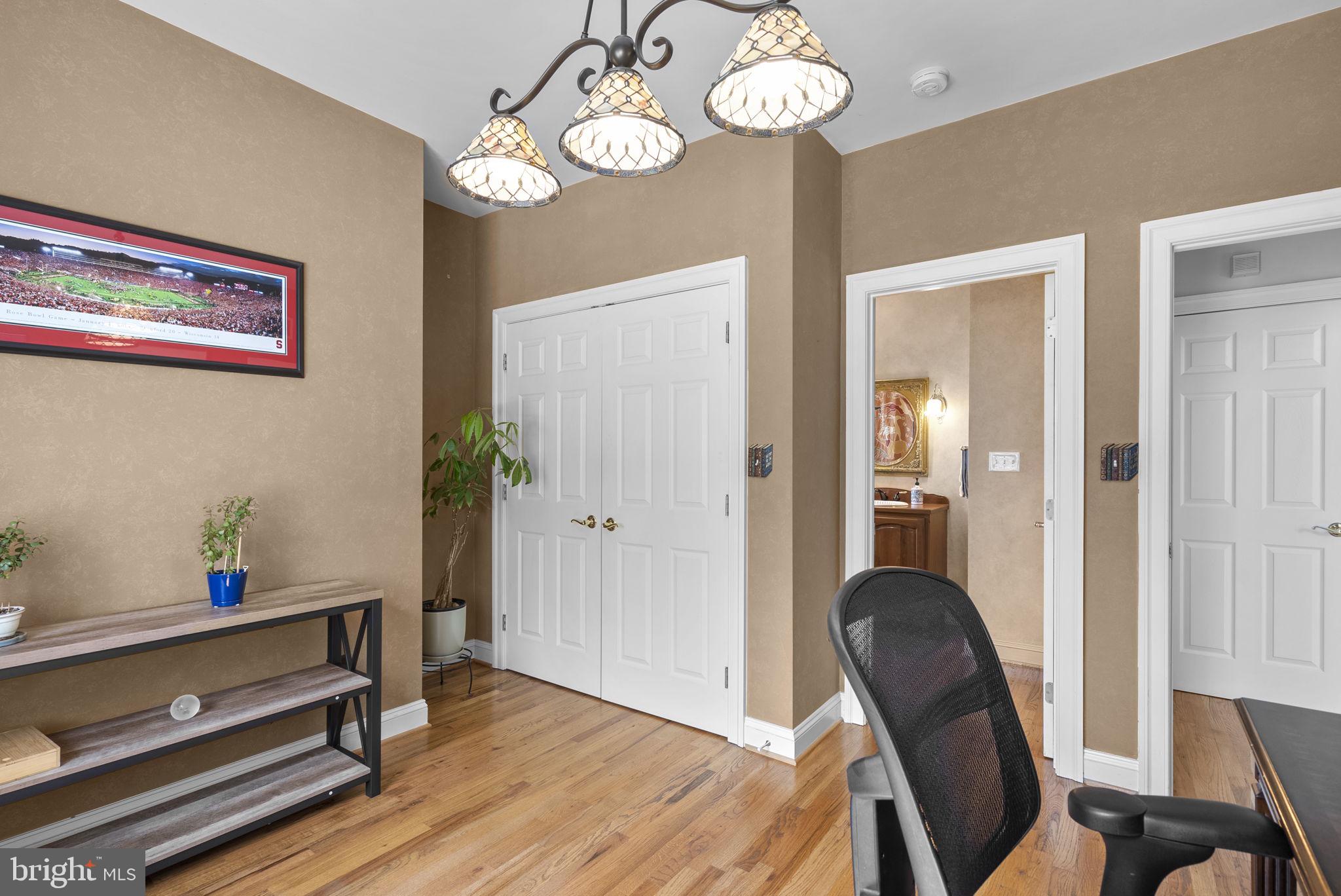 THE WARFIELDS - Residential