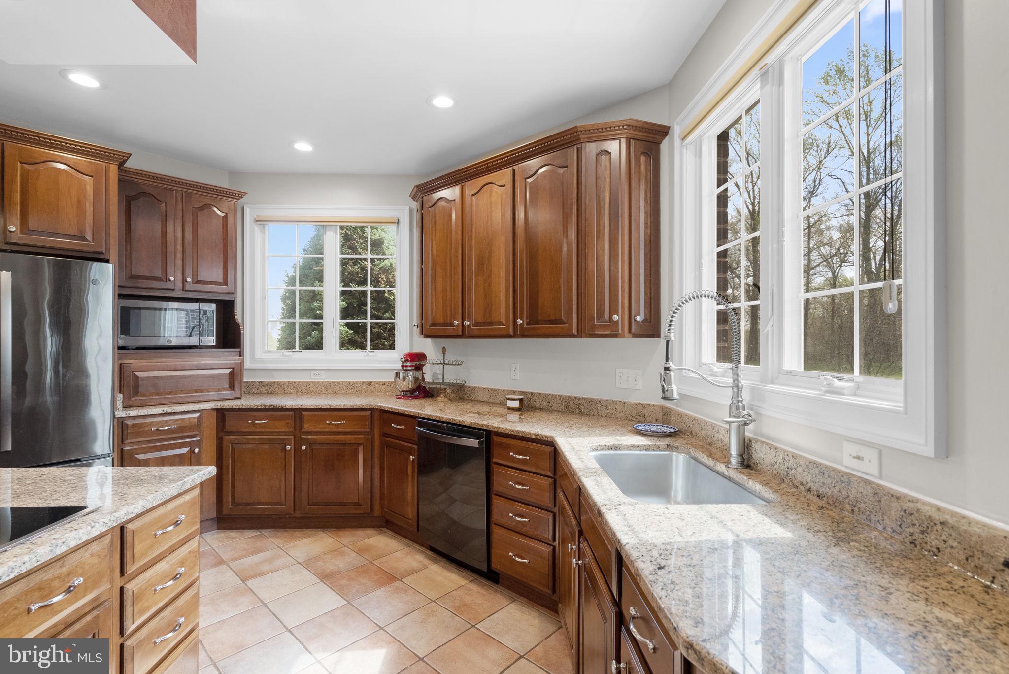 THE WARFIELDS - Residential