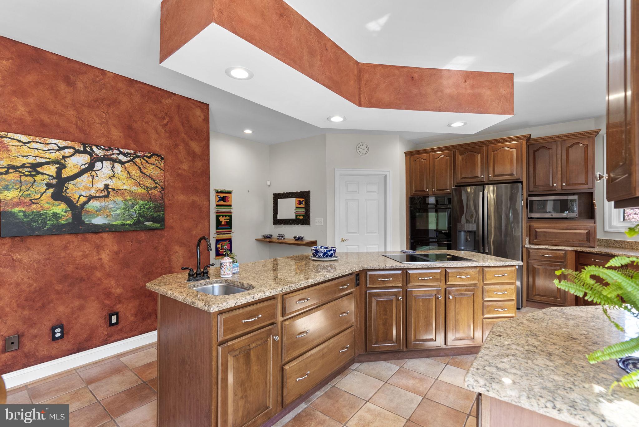 THE WARFIELDS - Residential