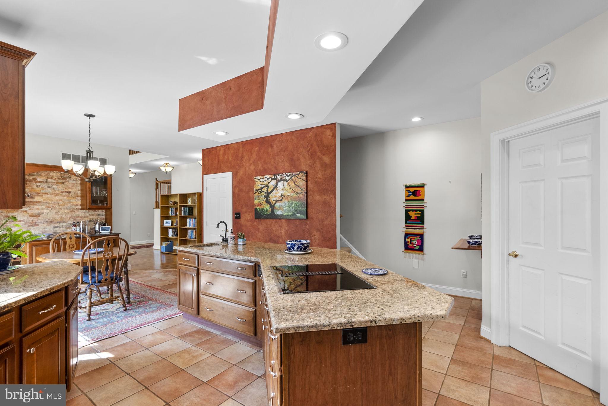 THE WARFIELDS - Residential