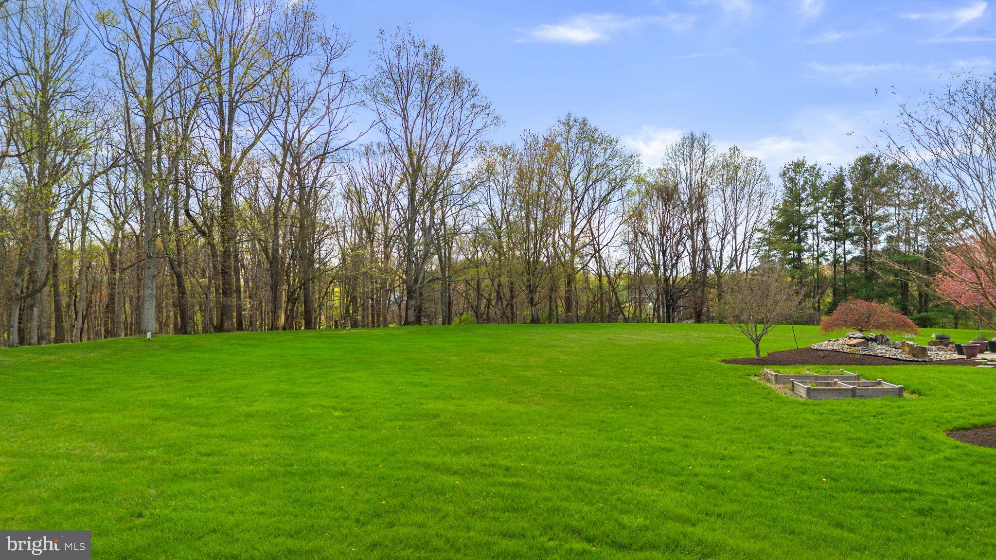 THE WARFIELDS - Residential