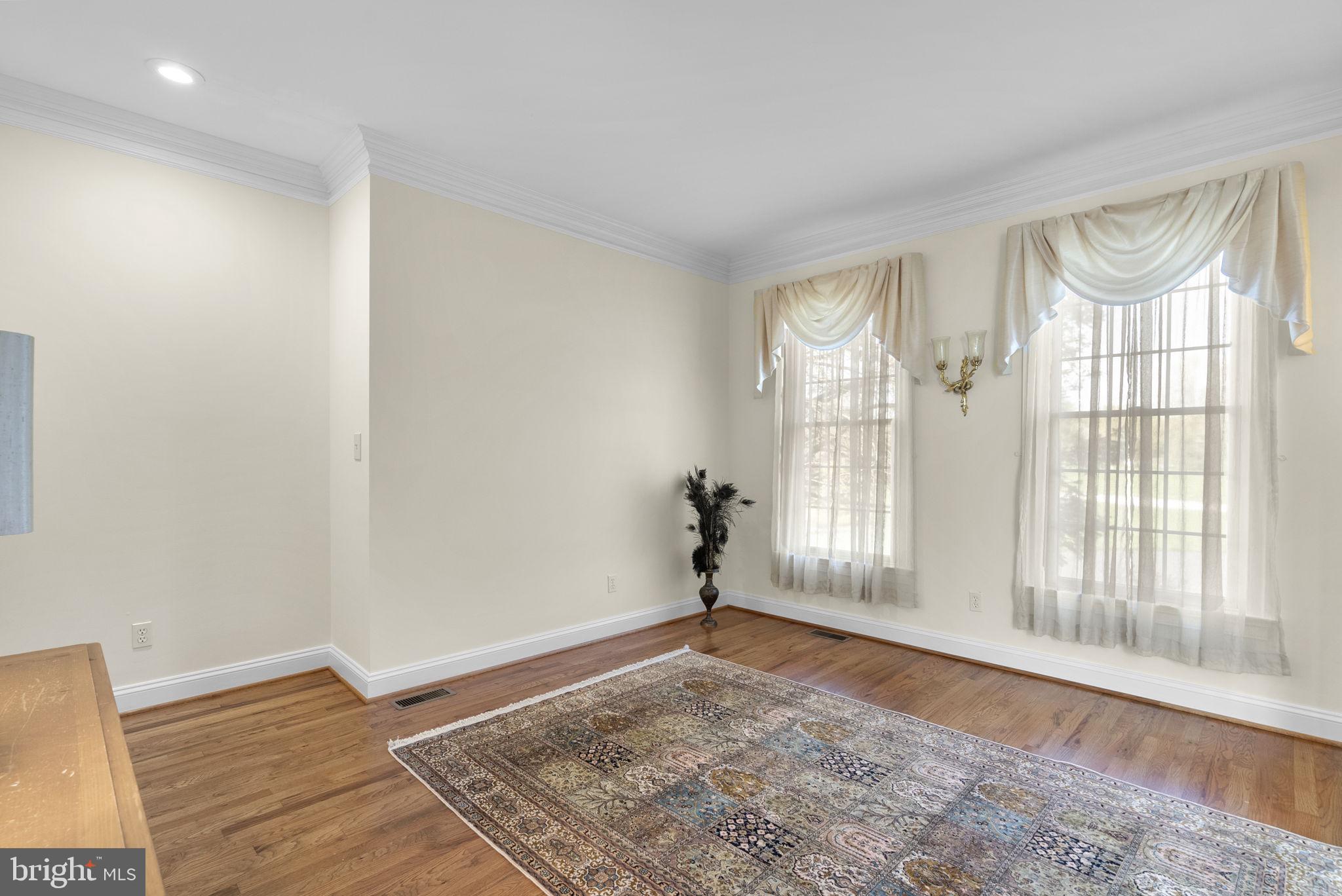 THE WARFIELDS - Residential