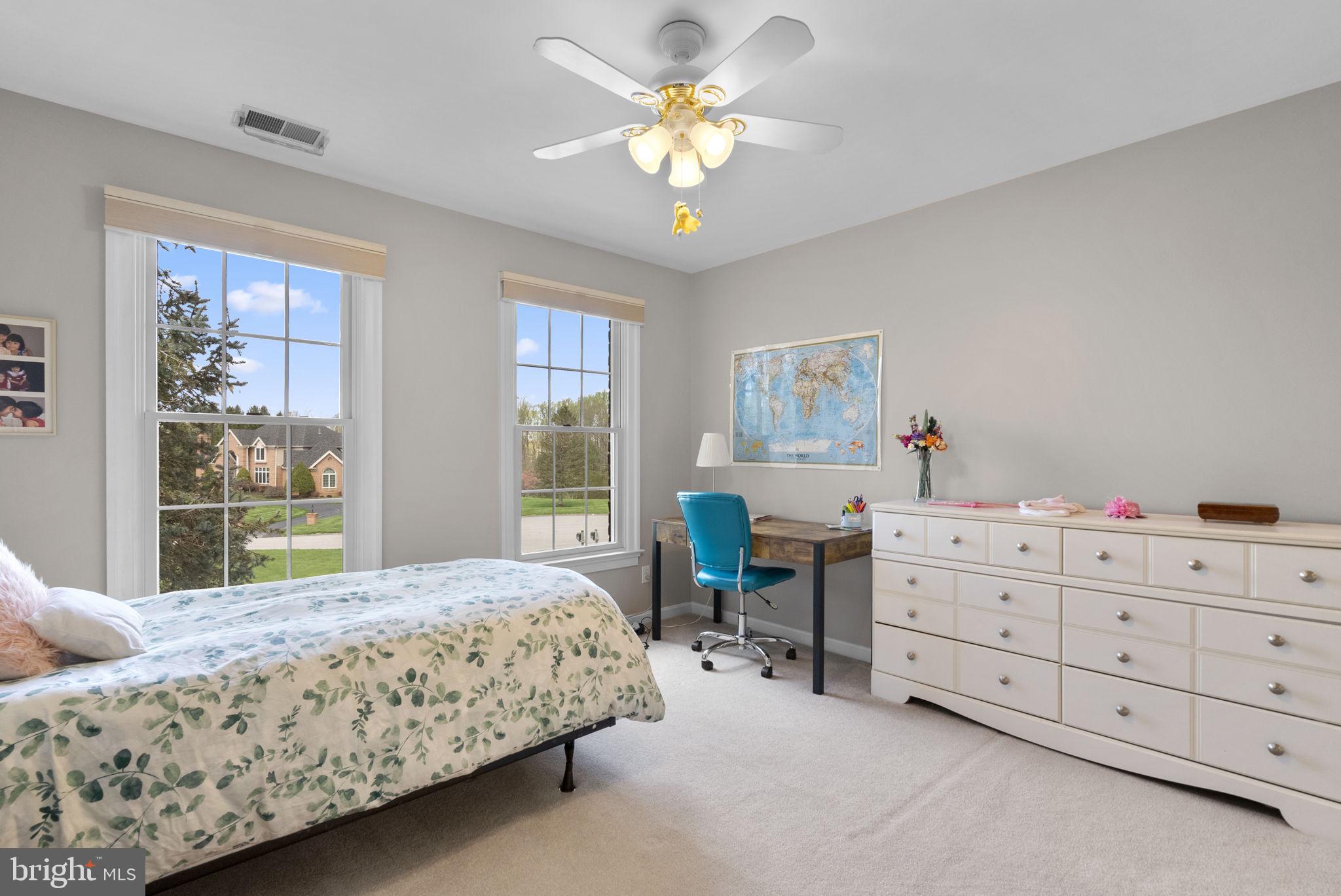 THE WARFIELDS - Residential