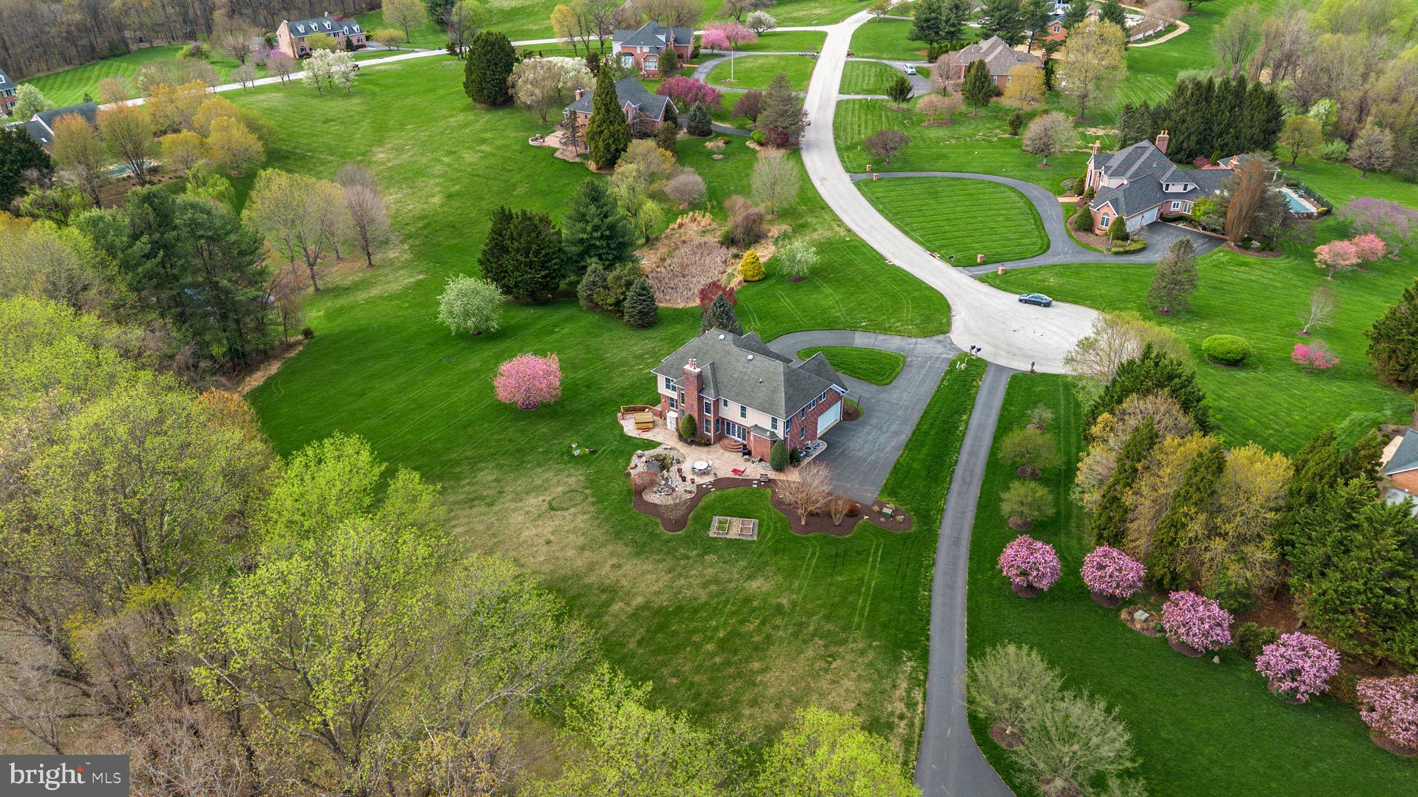 THE WARFIELDS - Residential