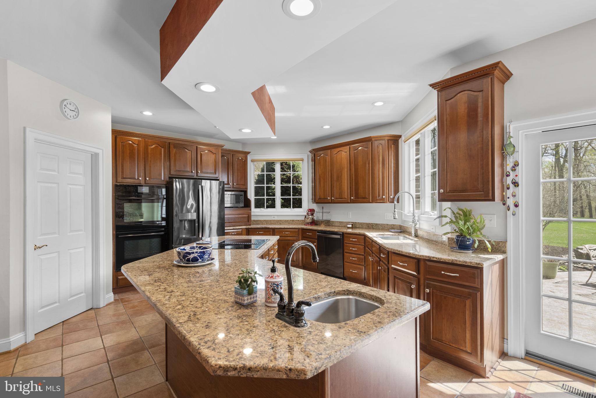 THE WARFIELDS - Residential