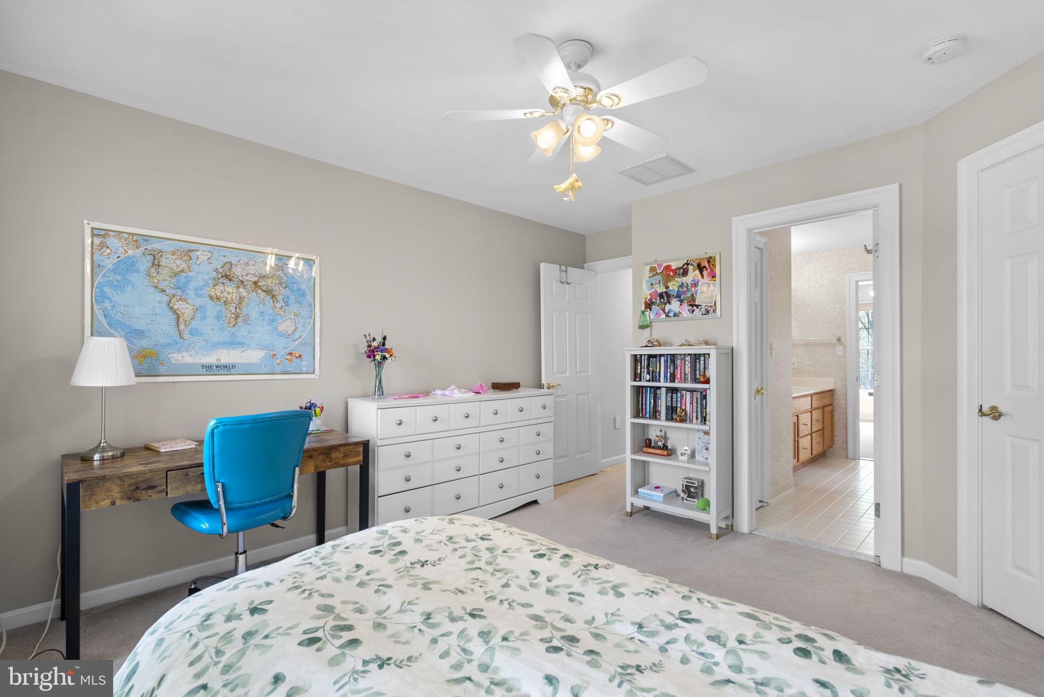 THE WARFIELDS - Residential