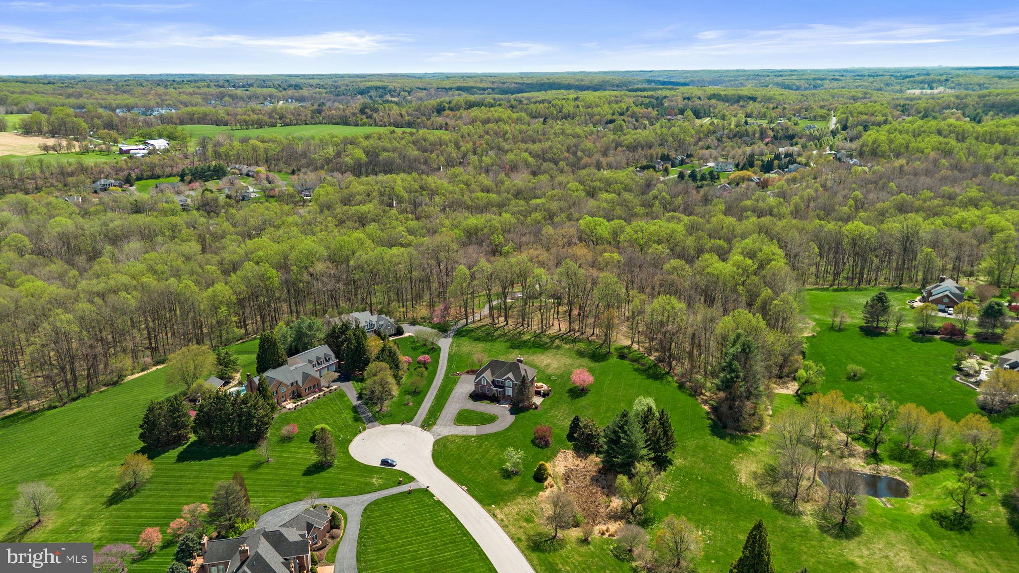 THE WARFIELDS - Residential