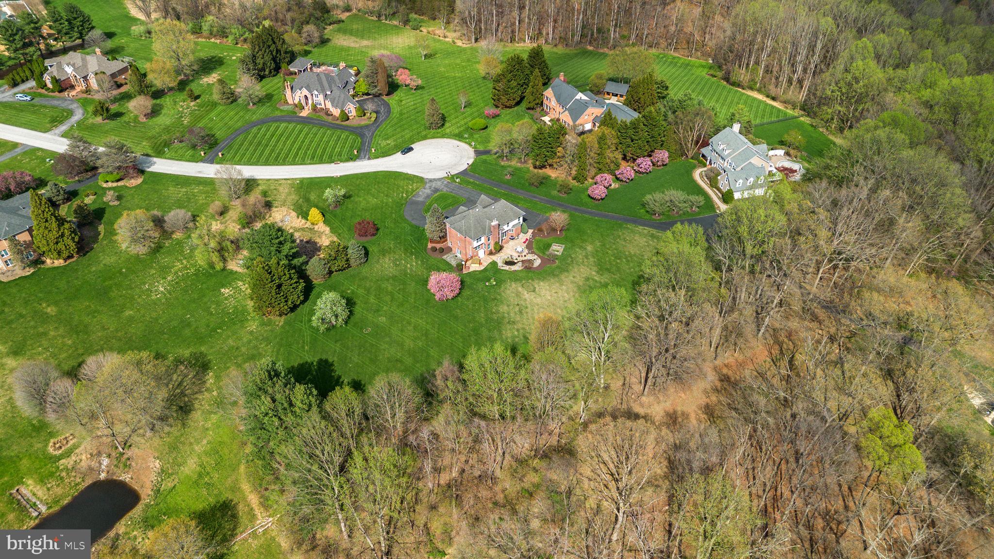 THE WARFIELDS - Residential