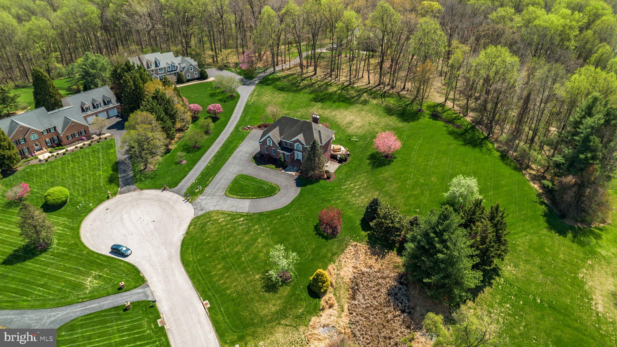 THE WARFIELDS - Residential