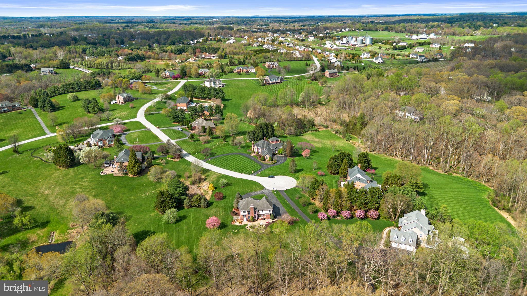 THE WARFIELDS - Residential