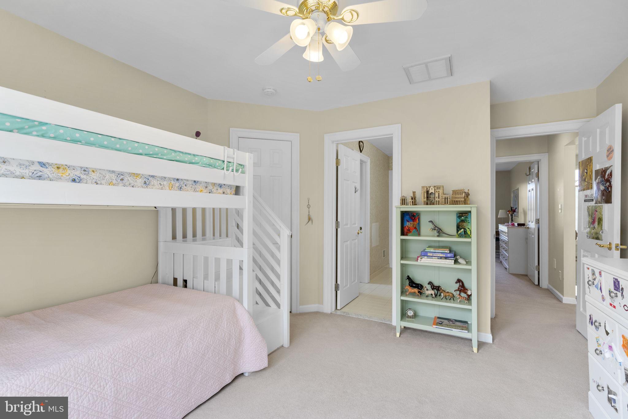 THE WARFIELDS - Residential