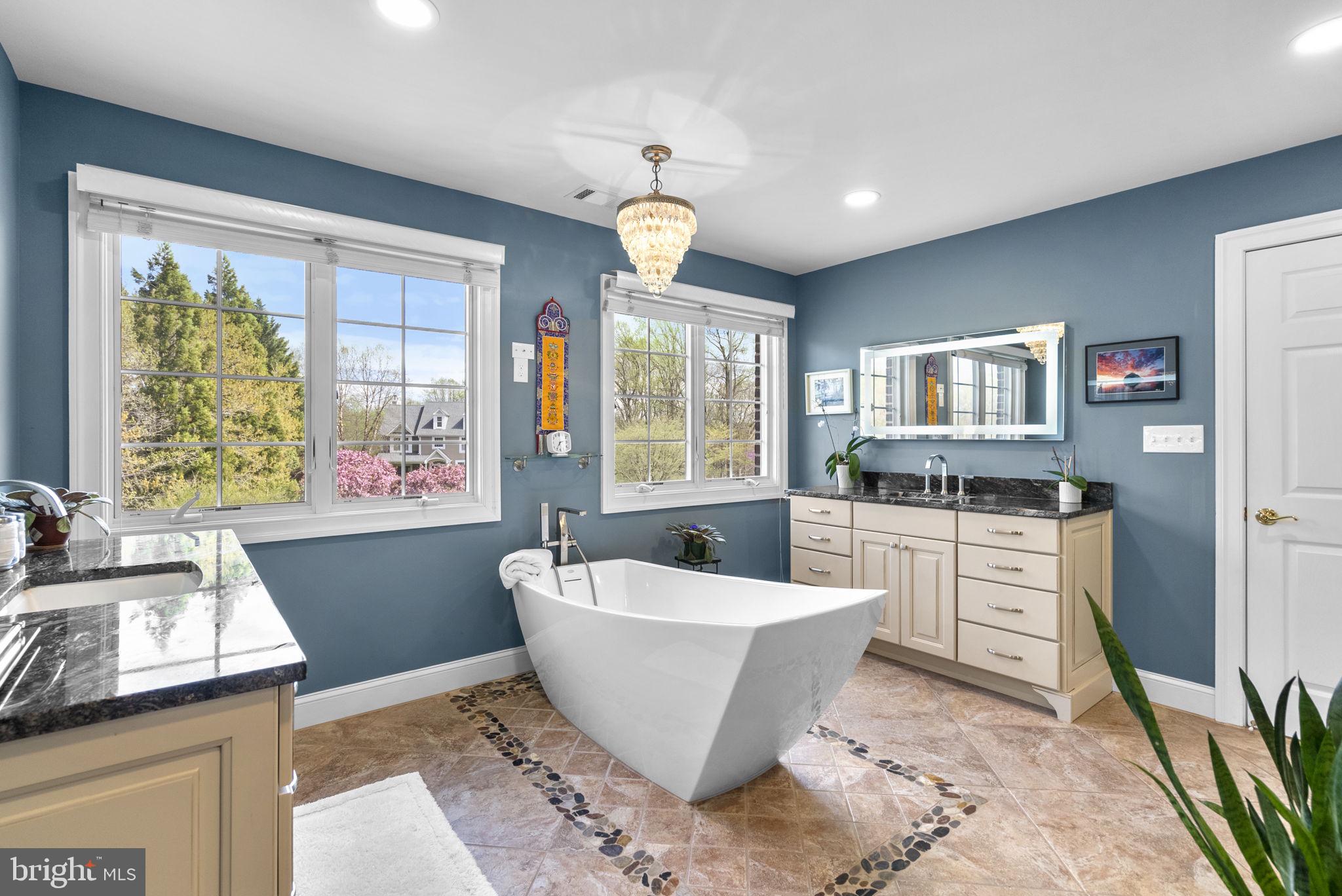 THE WARFIELDS - Residential