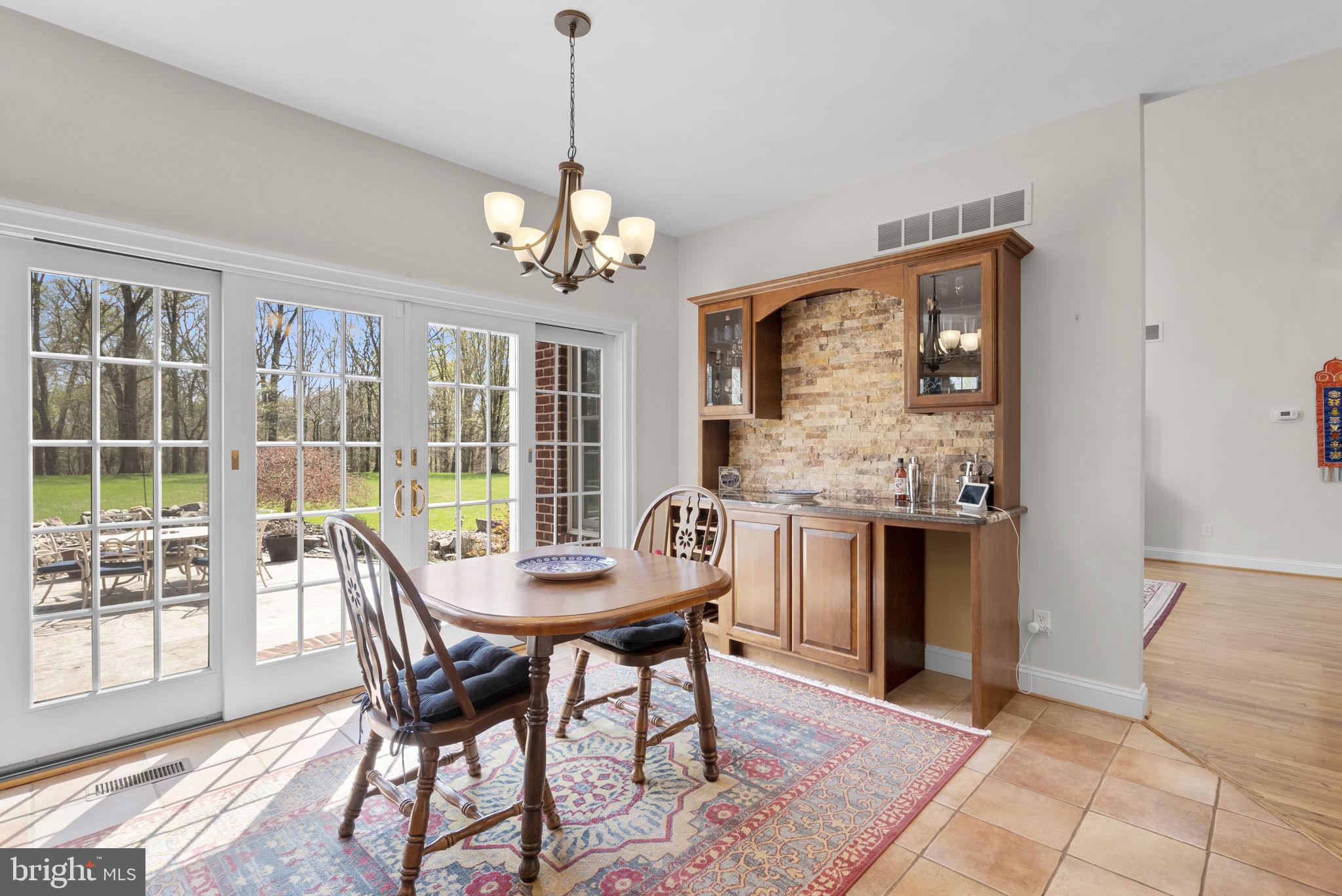 THE WARFIELDS - Residential