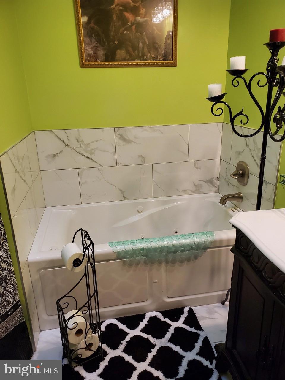 FERN ROCK - Residential