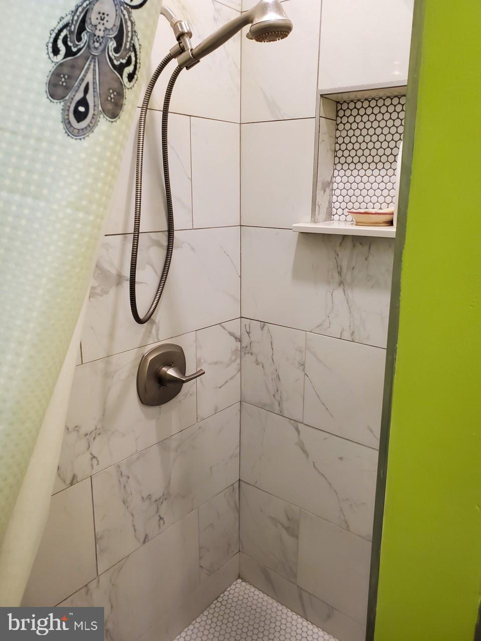 FERN ROCK - Residential