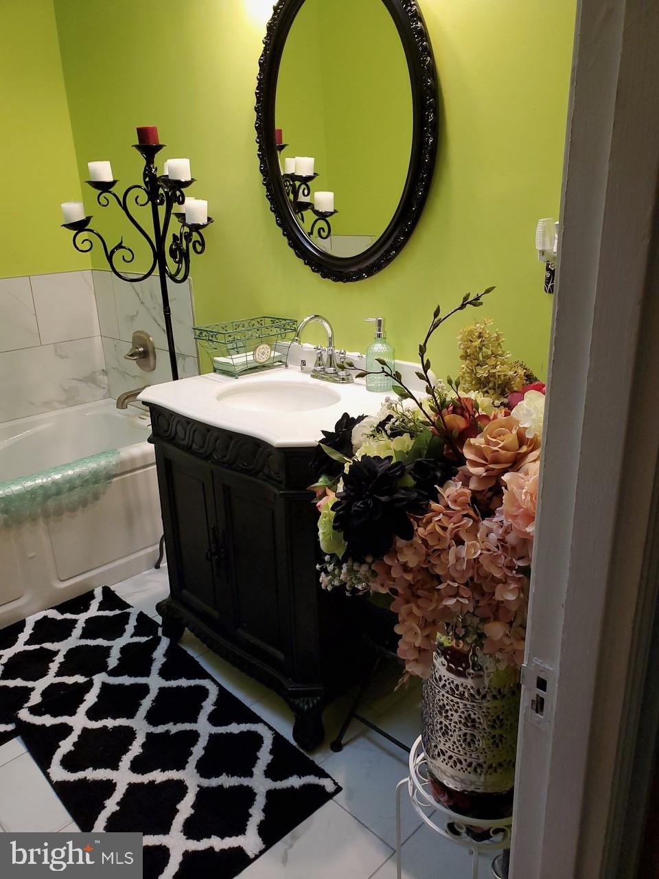 FERN ROCK - Residential