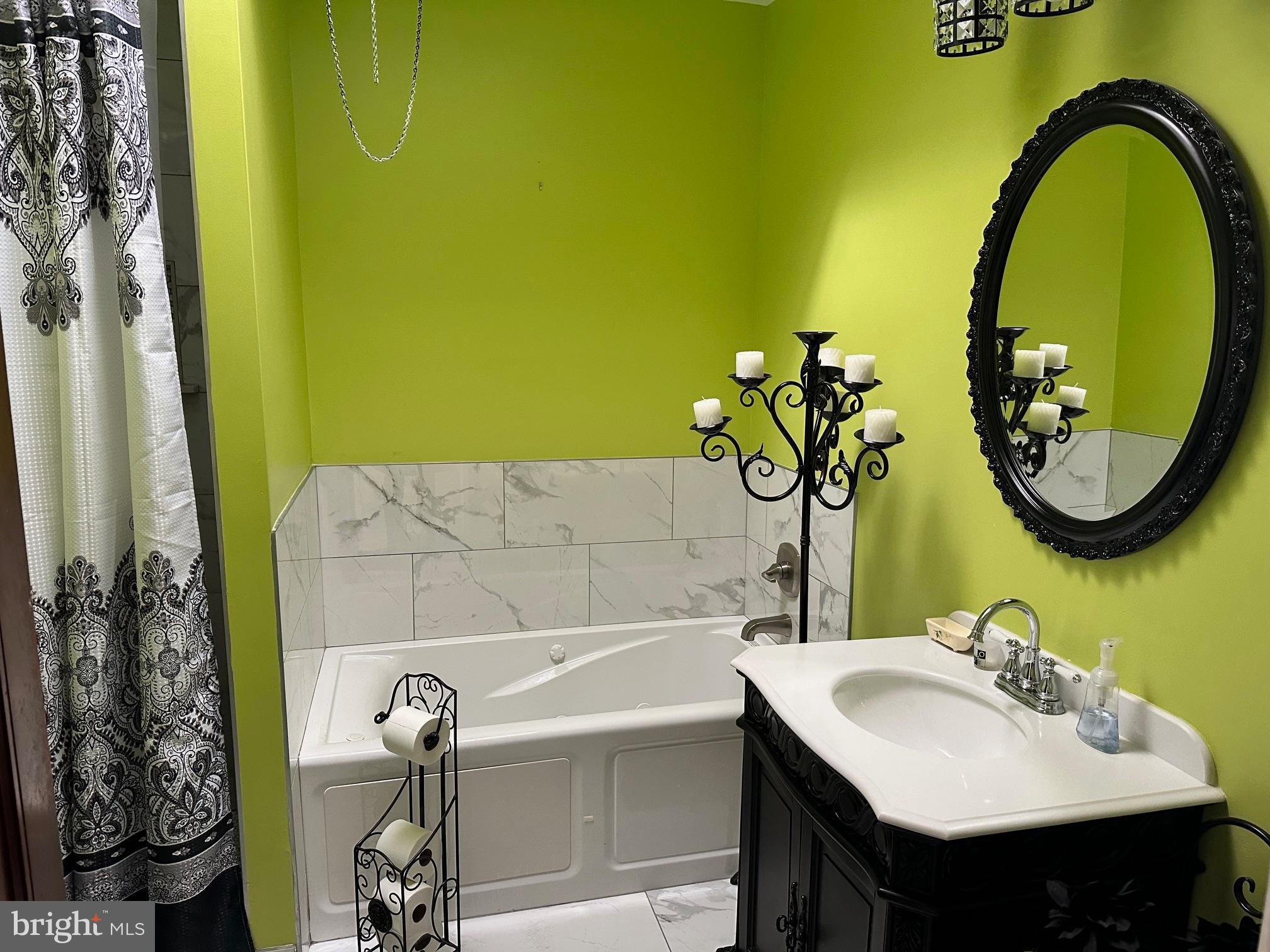 FERN ROCK - Residential