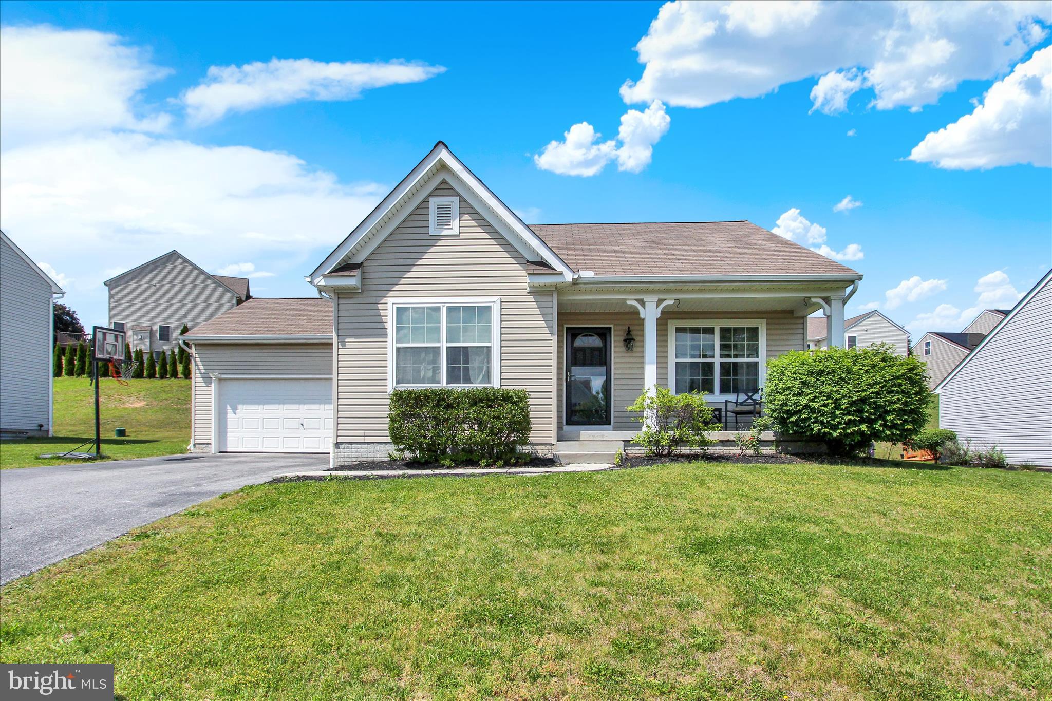 APPLEWOOD - Residential