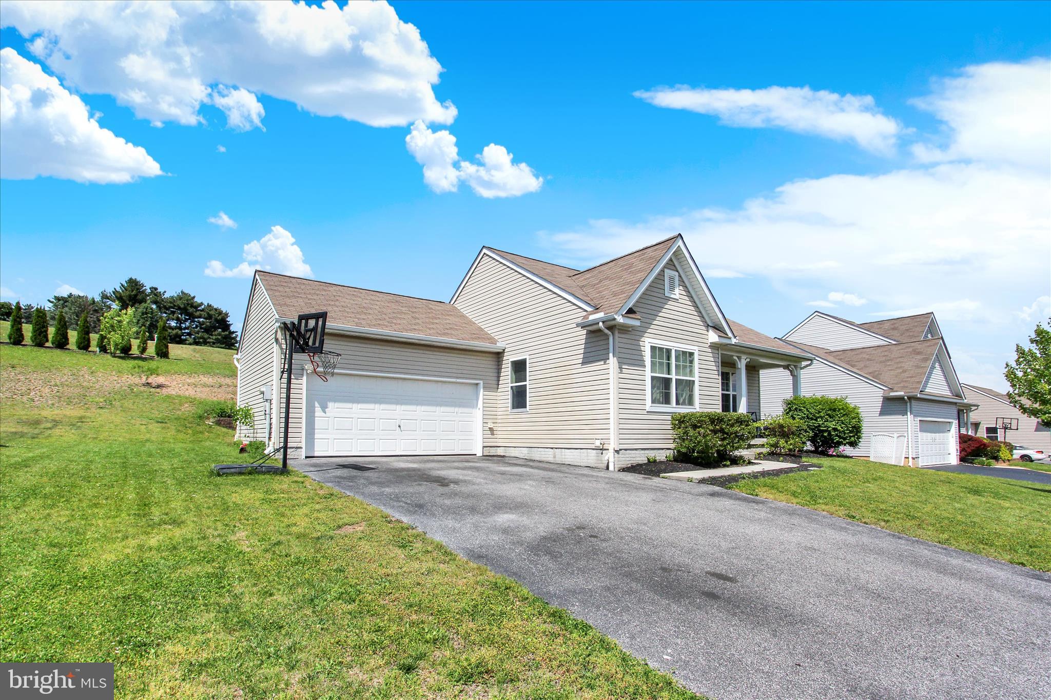 APPLEWOOD - Residential