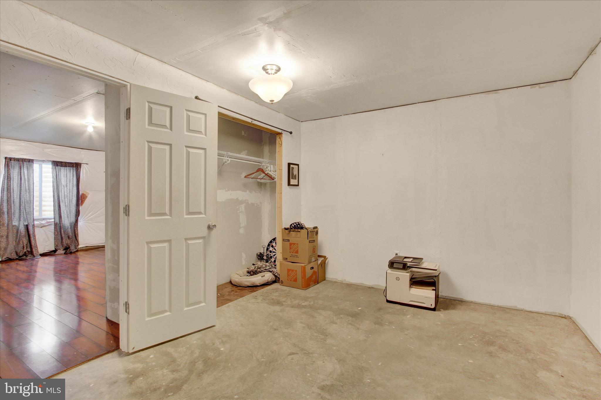 APPLEWOOD - Residential