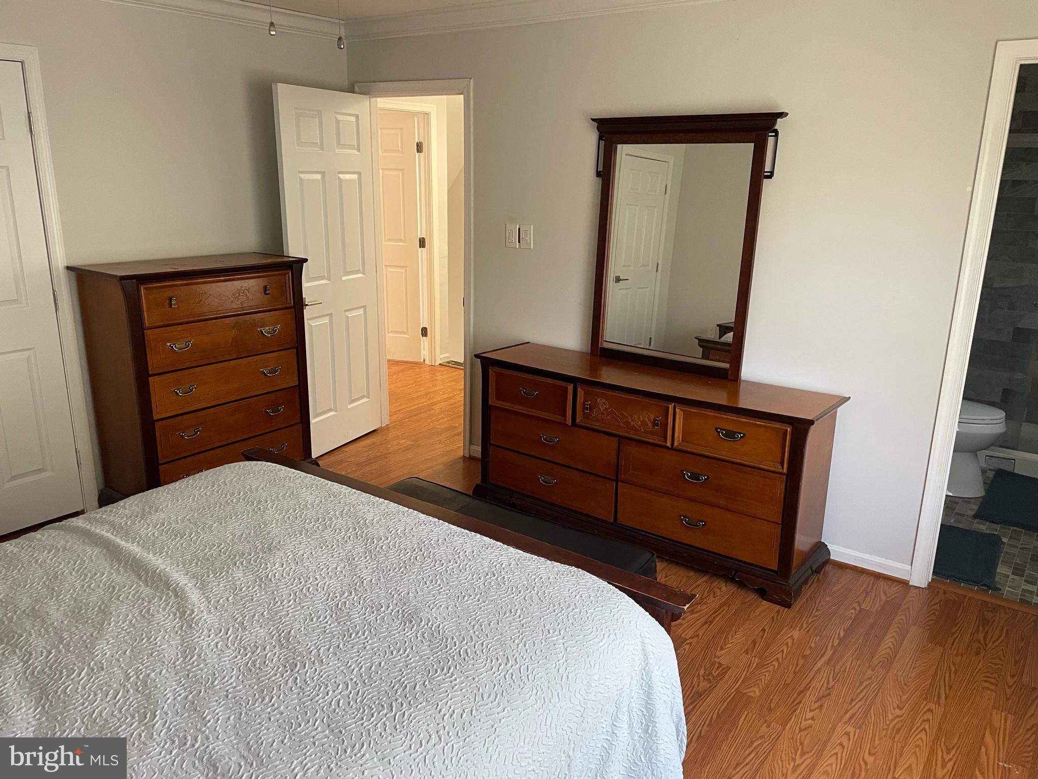 HOLLAWAY ESTATES - Residential Lease