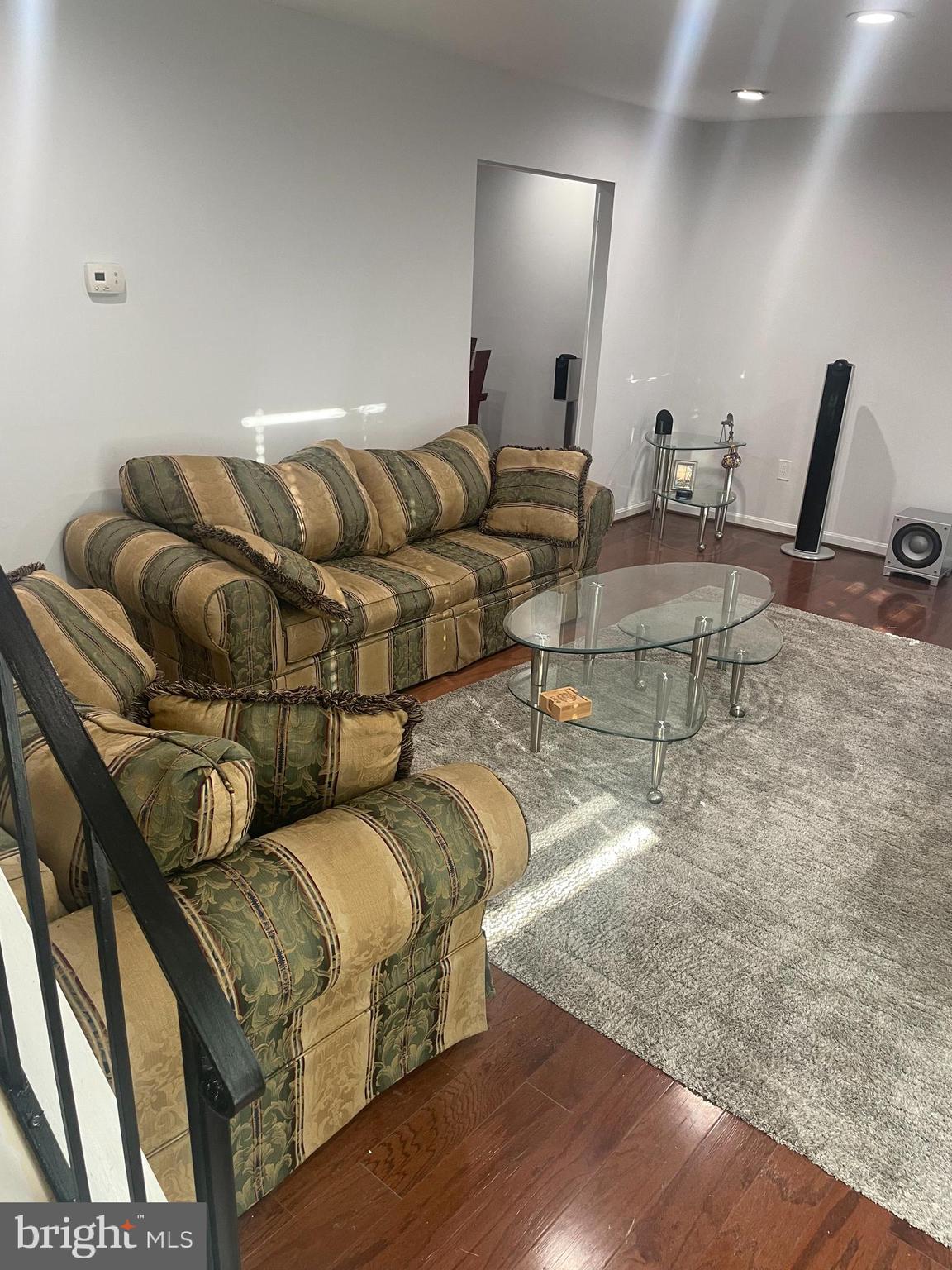 HOLLAWAY ESTATES - Residential Lease