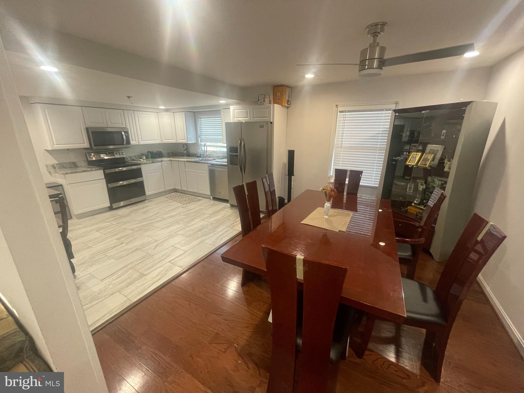 HOLLAWAY ESTATES - Residential Lease