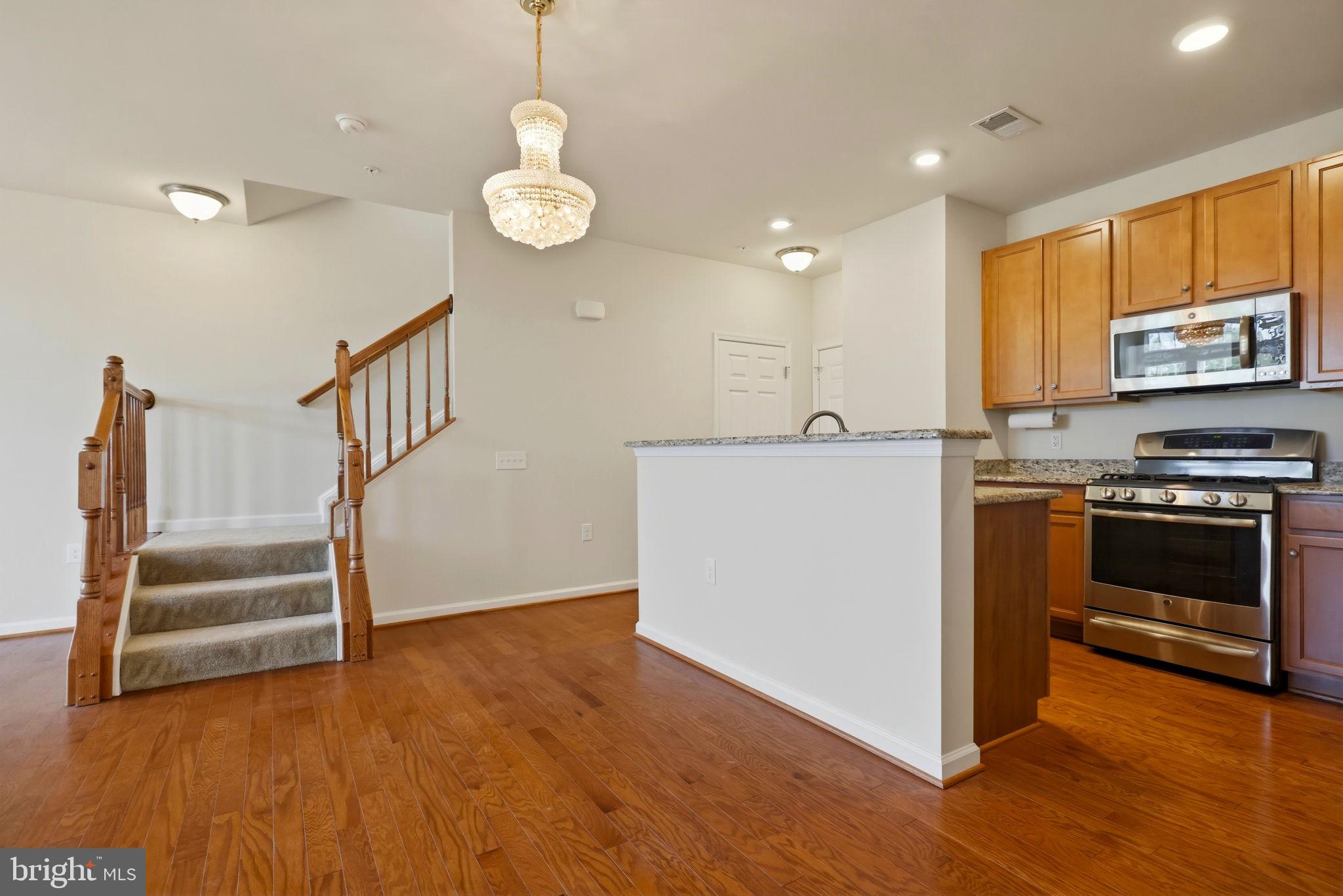 EAST GATE 3 CONDOMINIUM - Residential