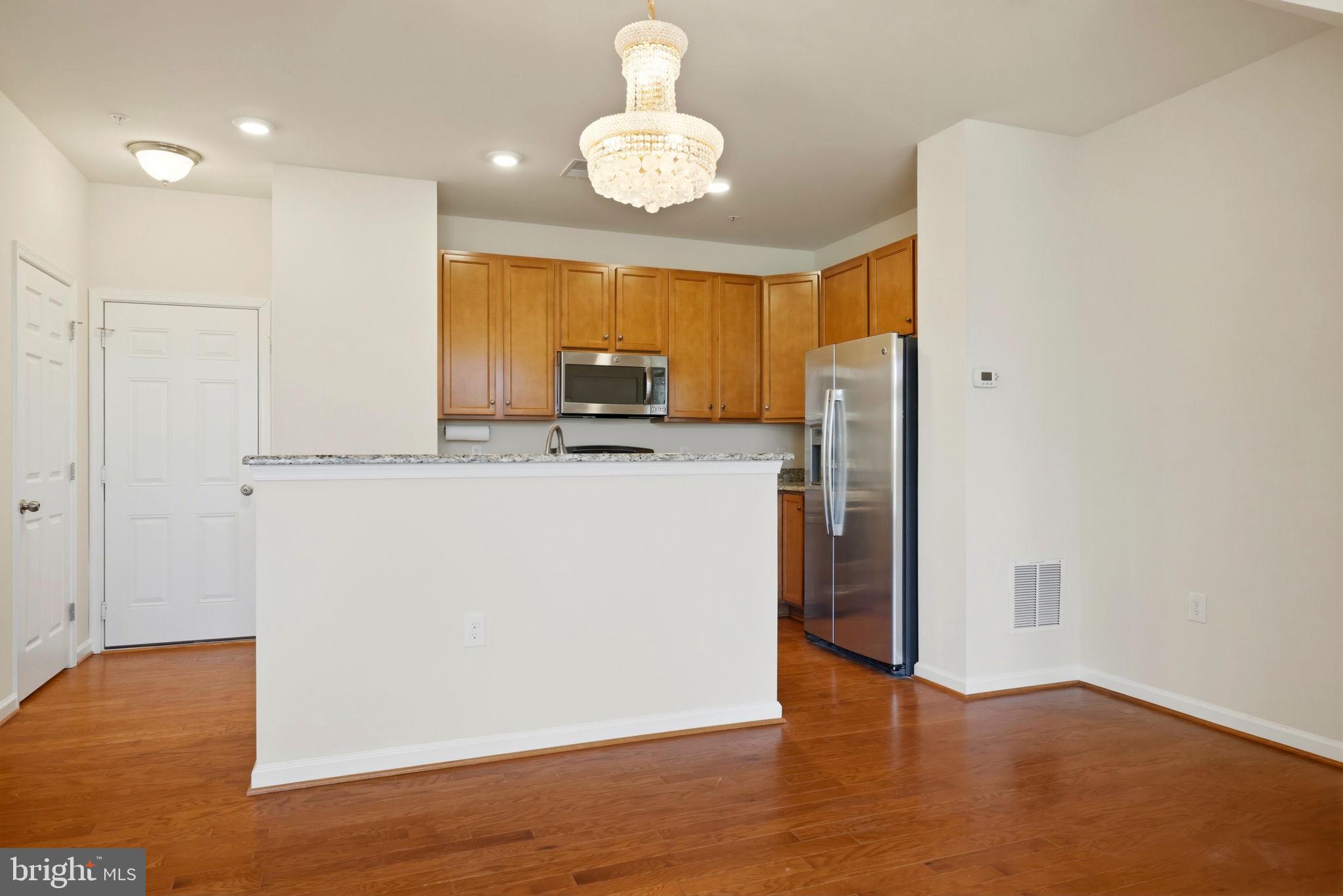 EAST GATE 3 CONDOMINIUM - Residential
