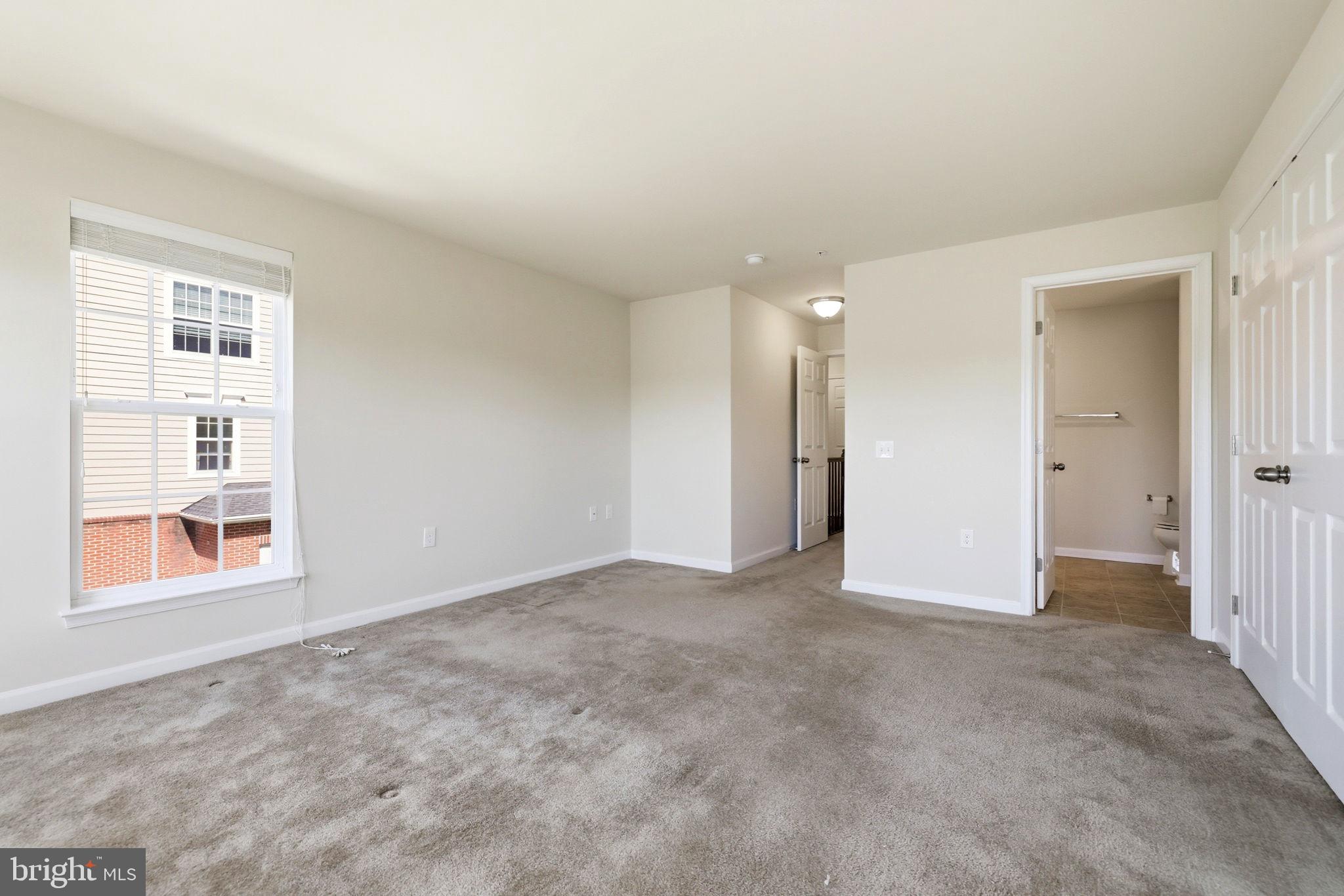 EAST GATE 3 CONDOMINIUM - Residential