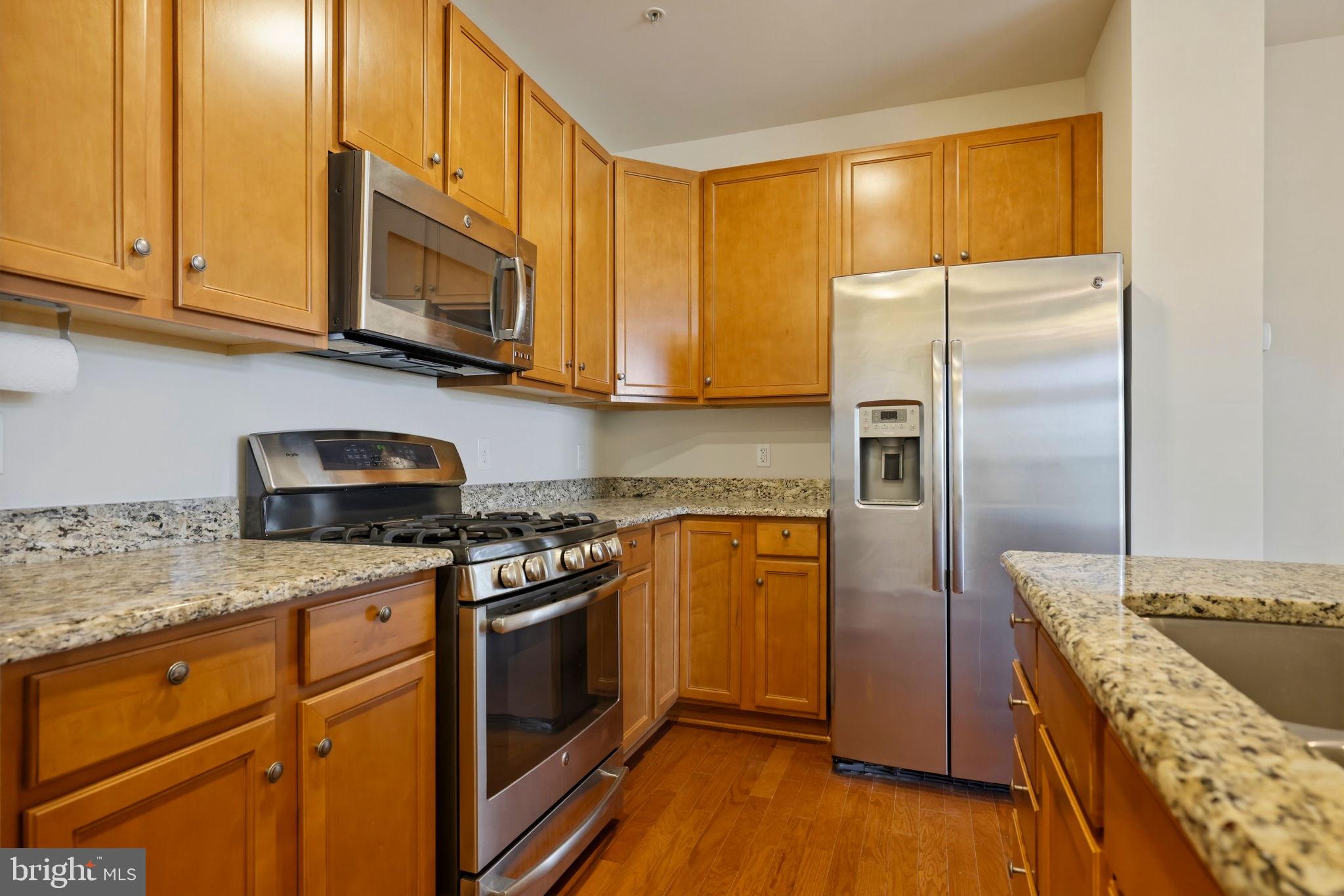 EAST GATE 3 CONDOMINIUM - Residential