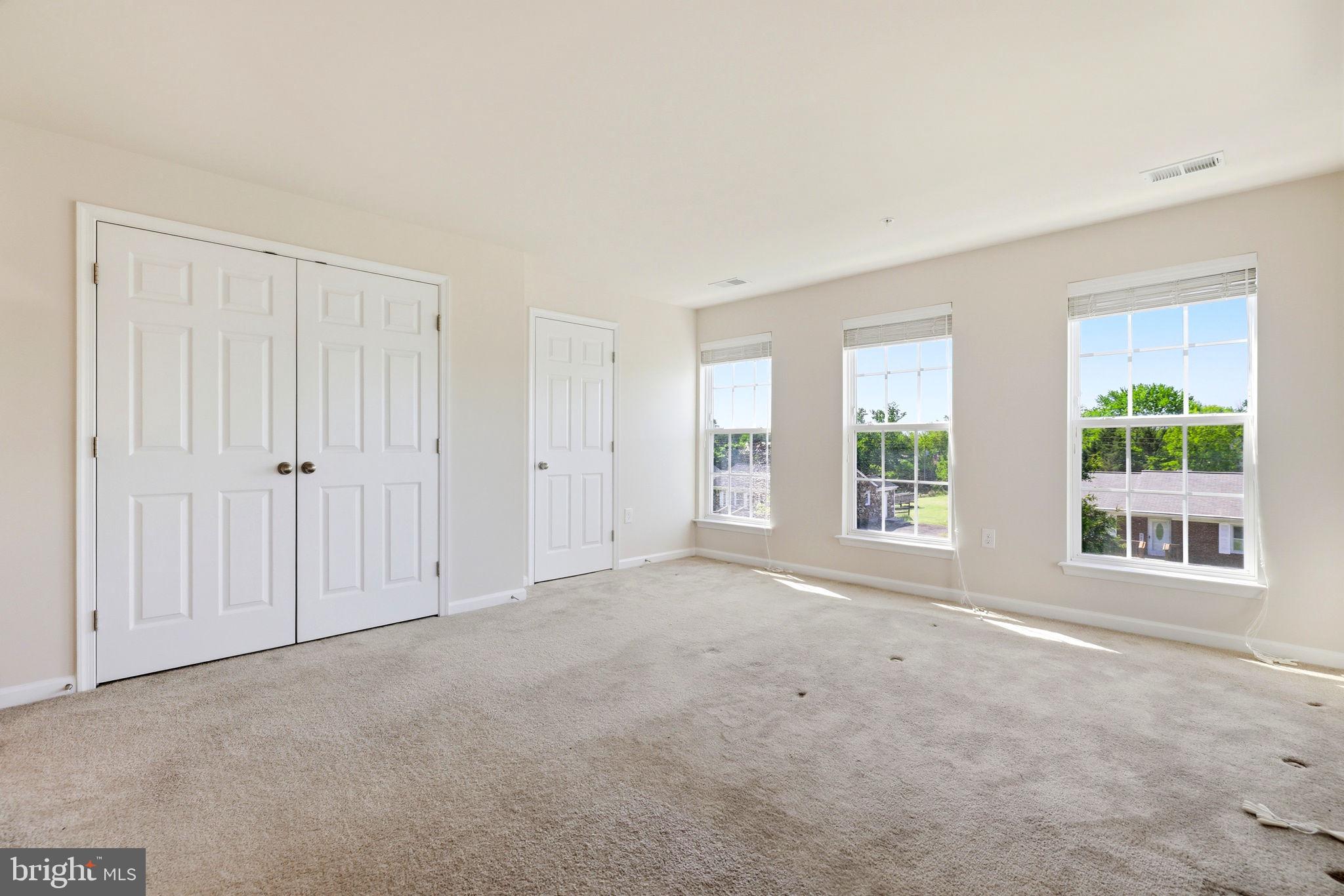 EAST GATE 3 CONDOMINIUM - Residential