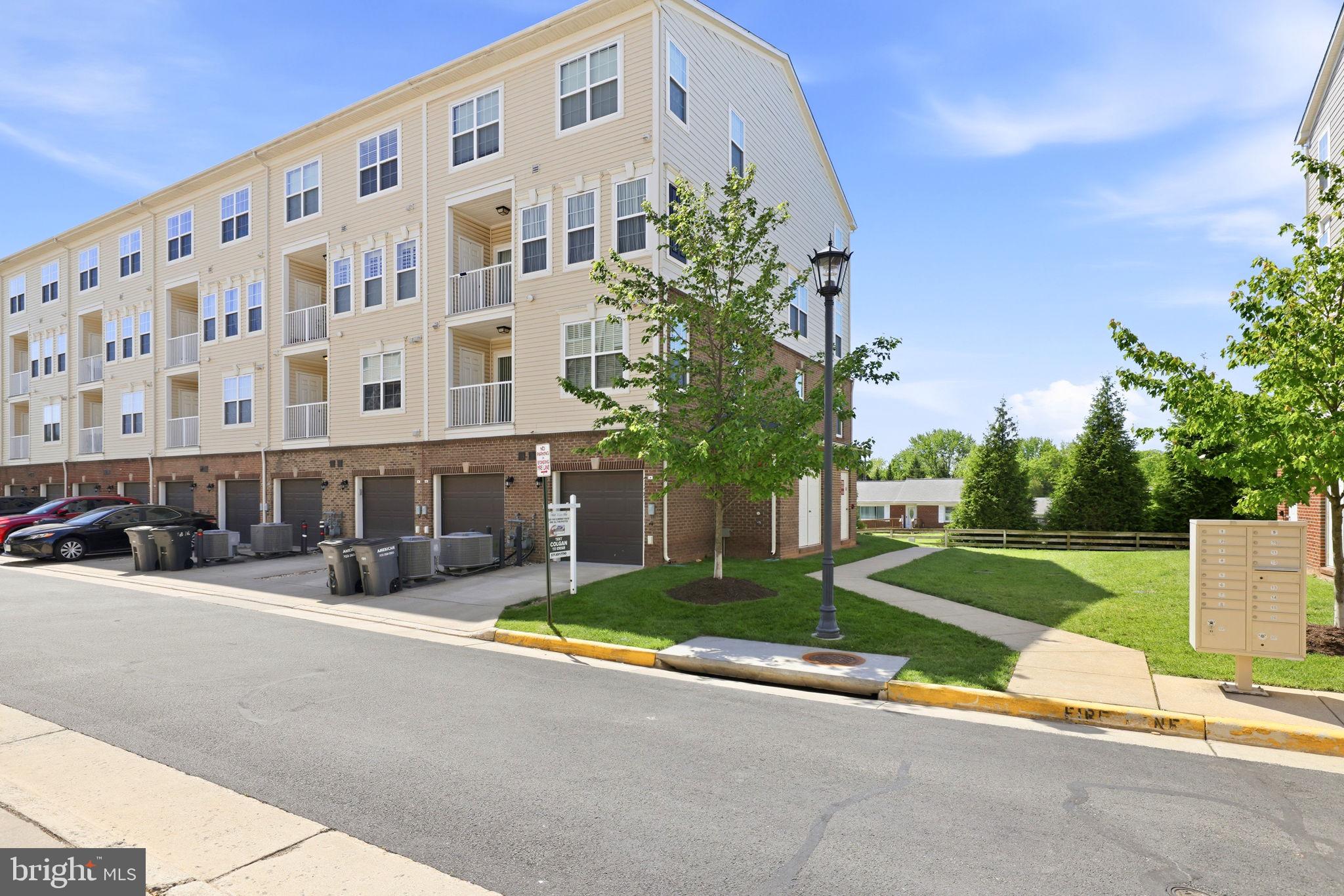 EAST GATE 3 CONDOMINIUM - Residential