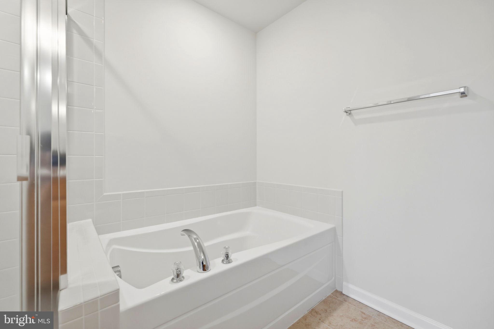 EAST GATE 3 CONDOMINIUM - Residential