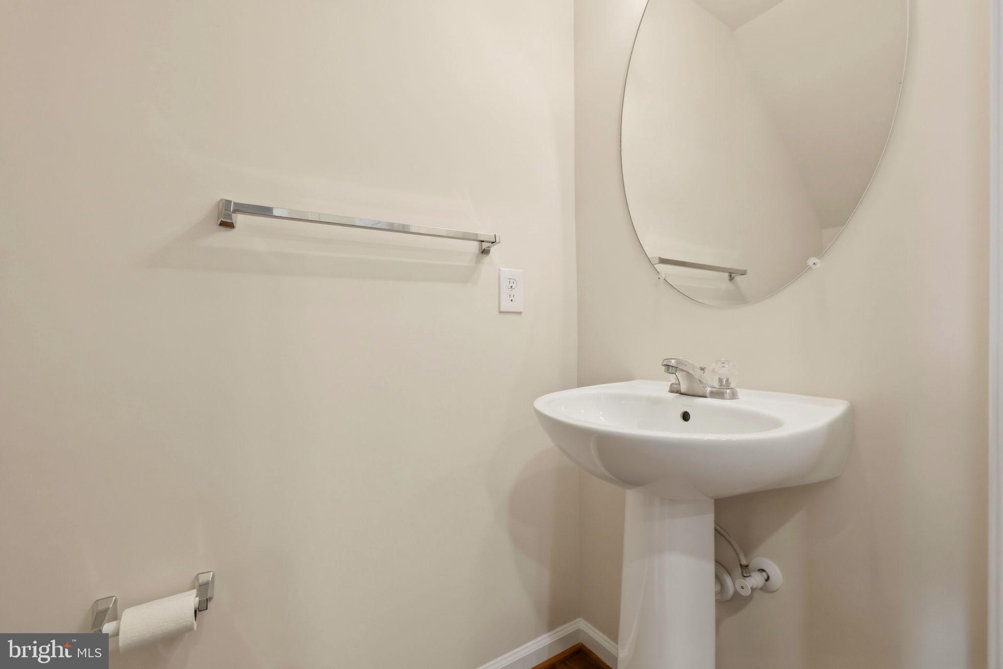EAST GATE 3 CONDOMINIUM - Residential