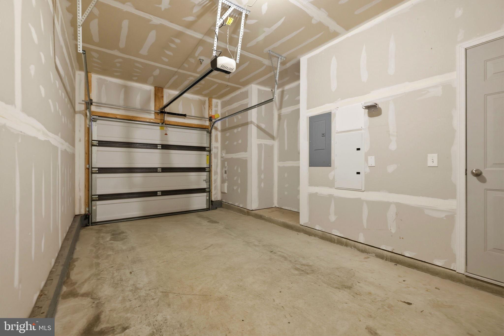 EAST GATE 3 CONDOMINIUM - Residential