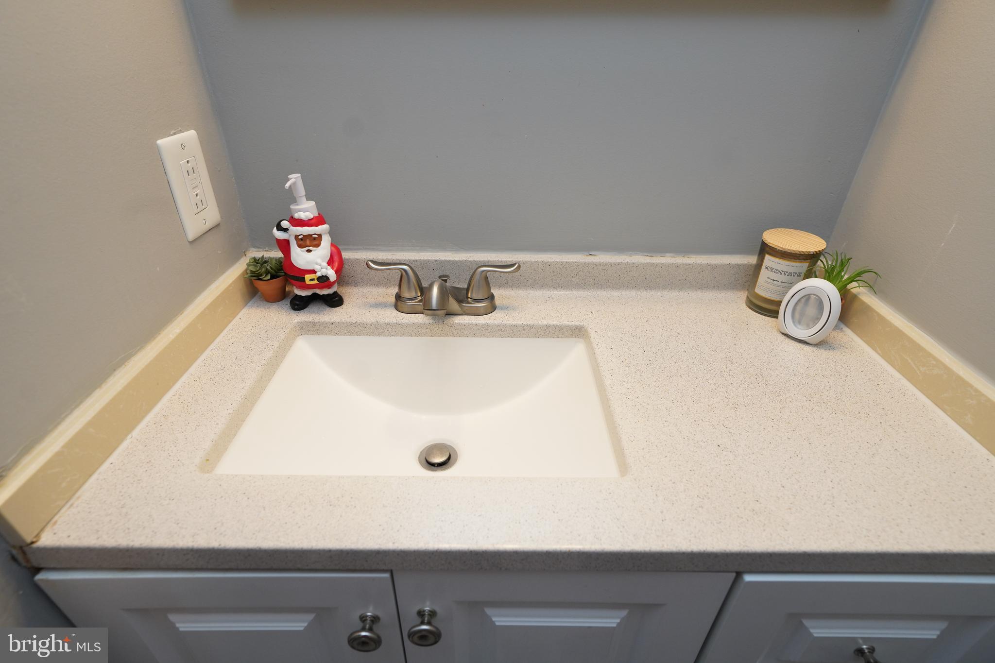 LANCASTER - Residential Lease