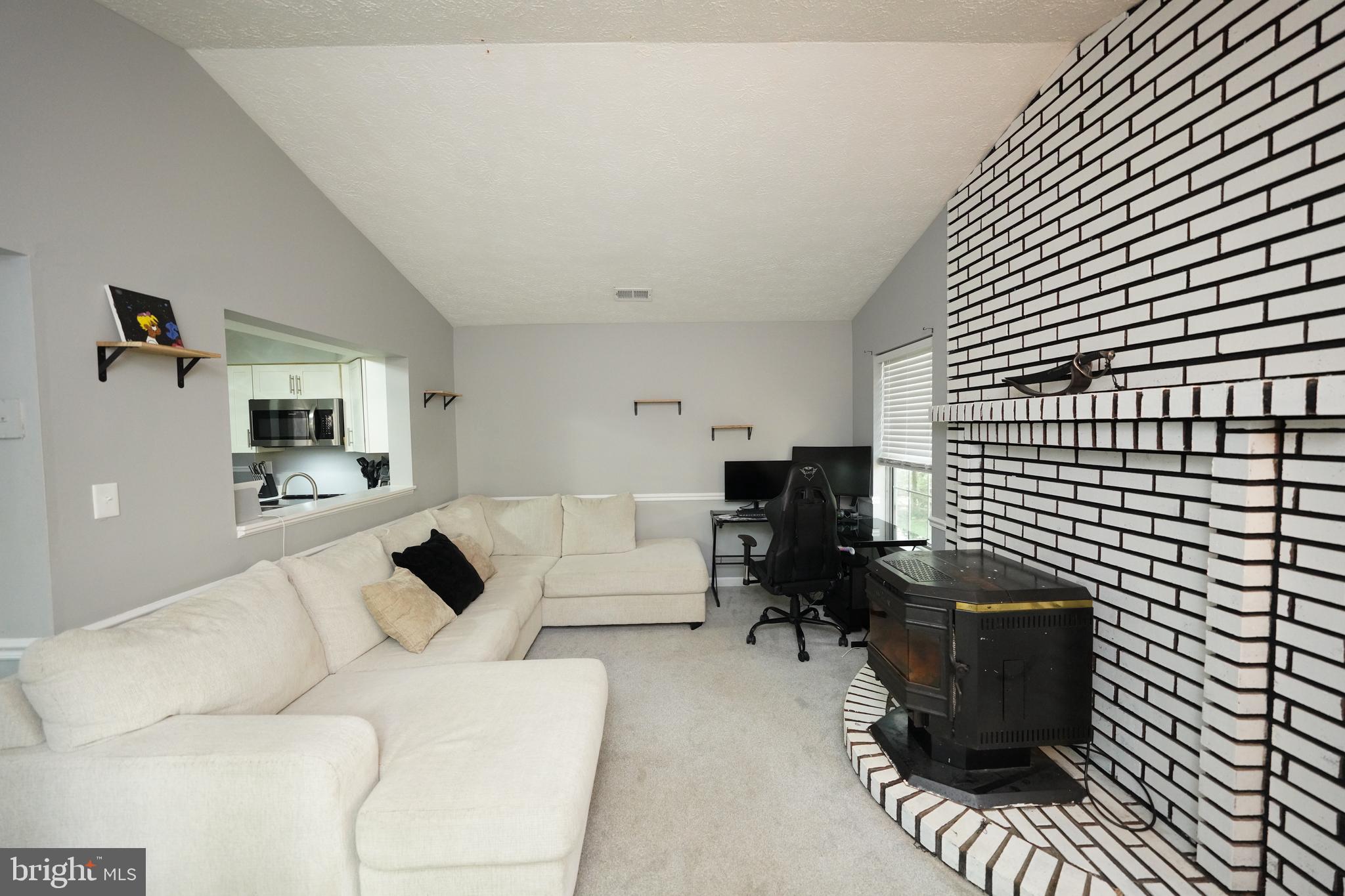 LANCASTER - Residential Lease