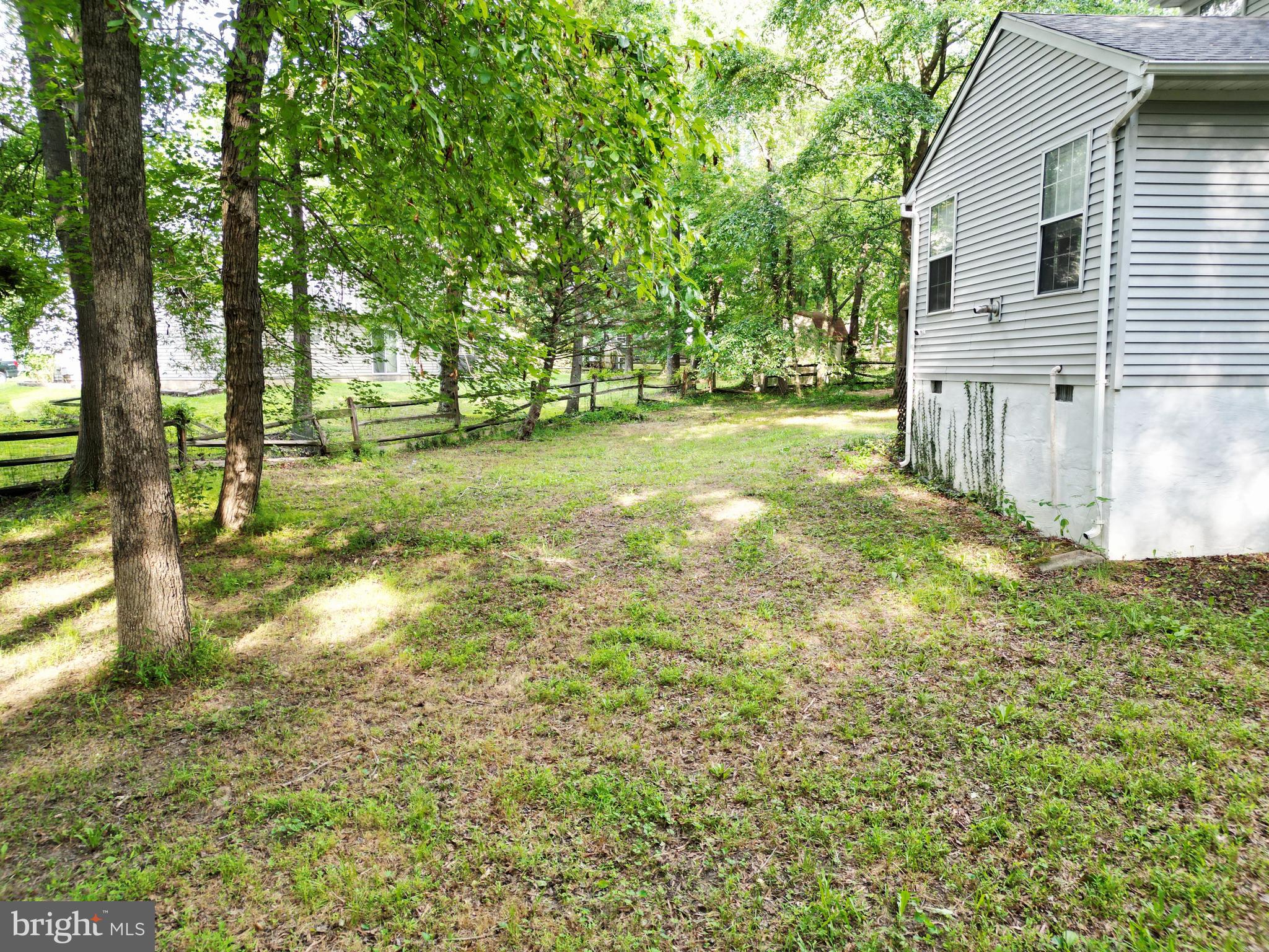 LANCASTER - Residential Lease