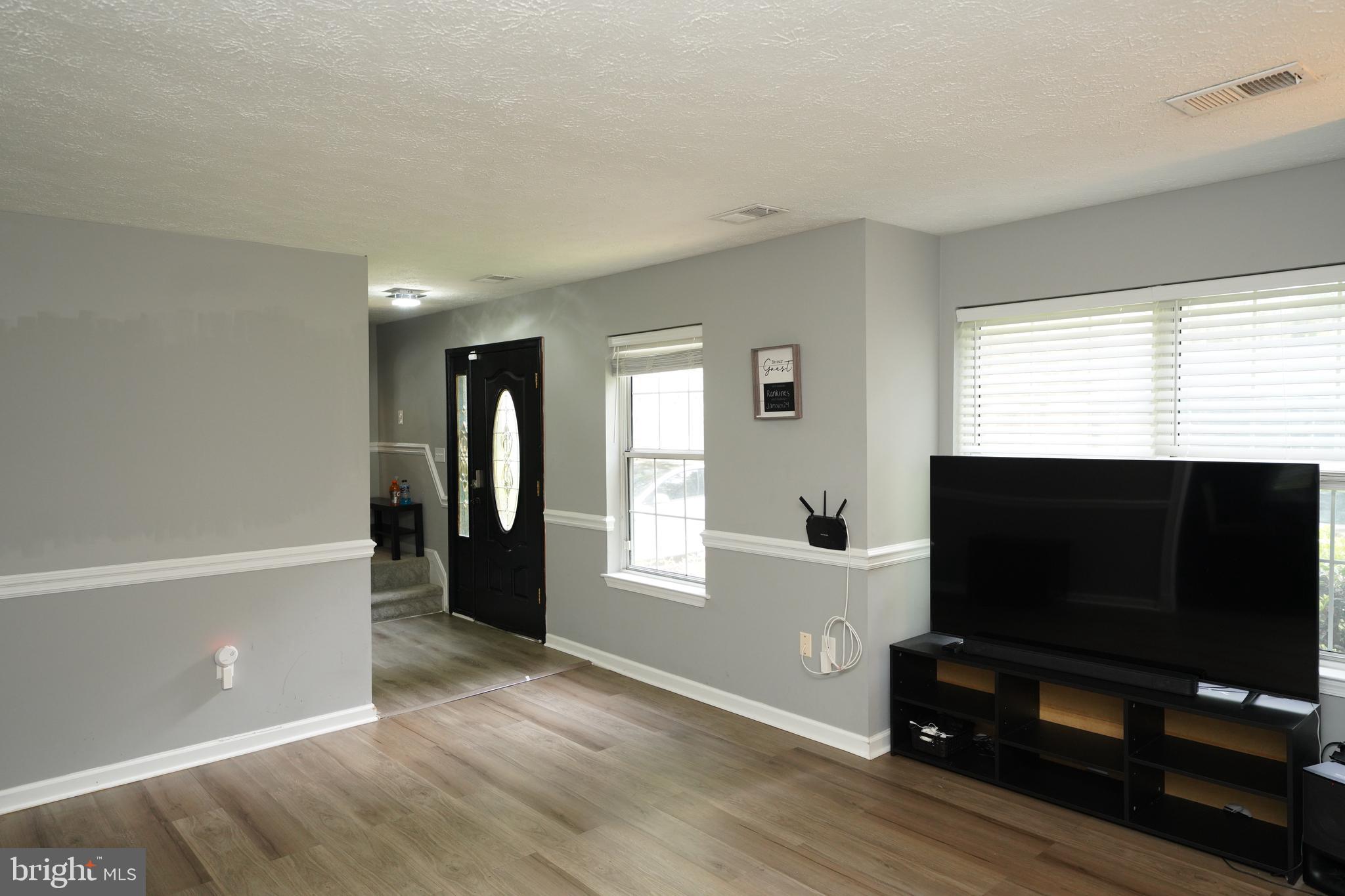 LANCASTER - Residential Lease