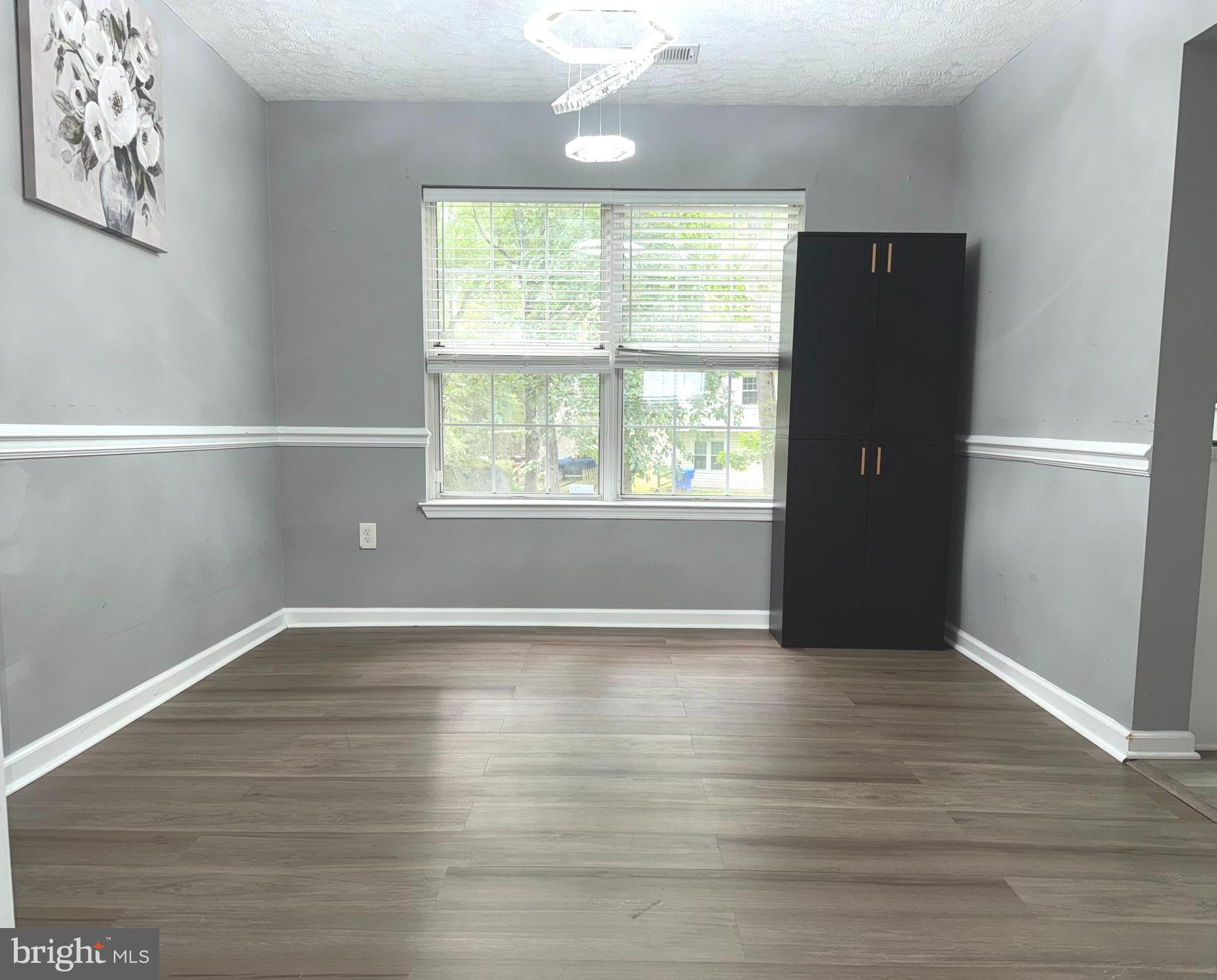 LANCASTER - Residential Lease