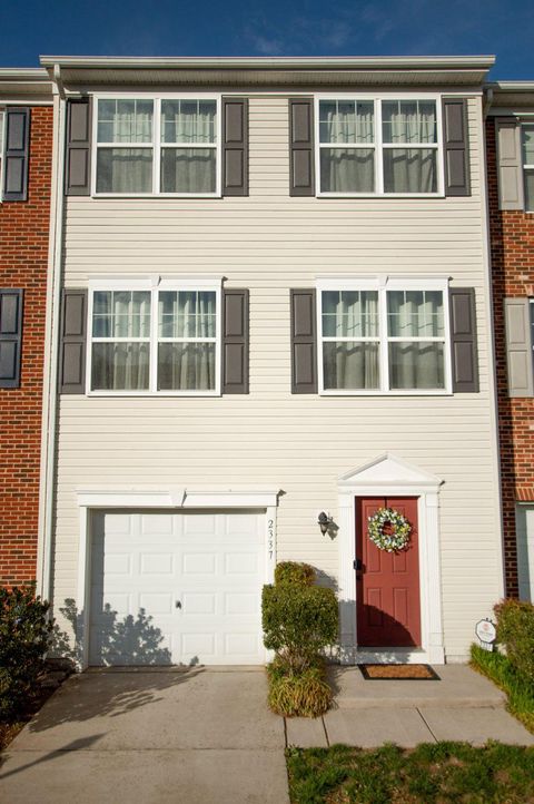 Townhouse For Sale - 2337 Drake Lane<br/> FREDERICKSBURG, VA 22408