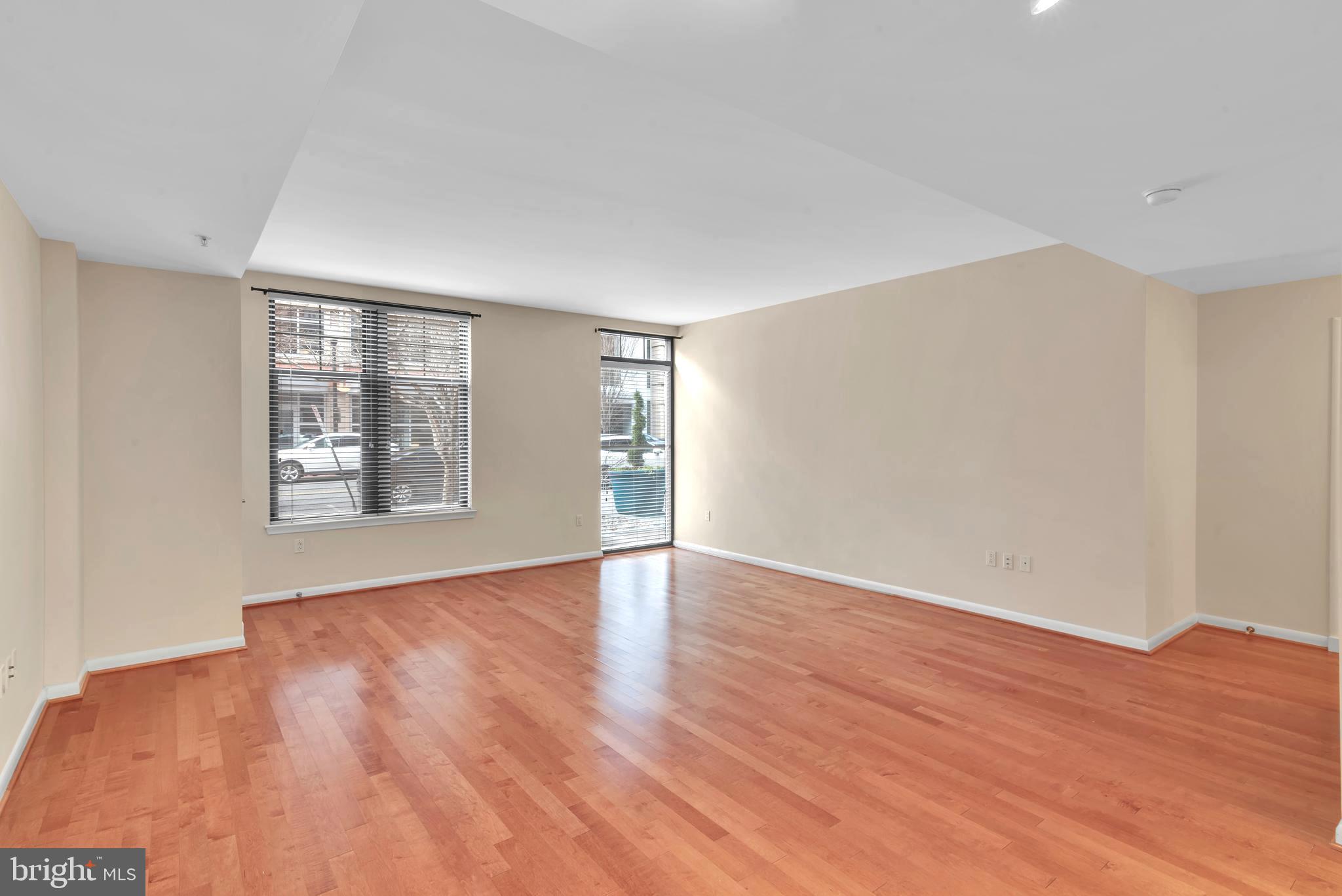 1021 N GARFIELD STREET 118