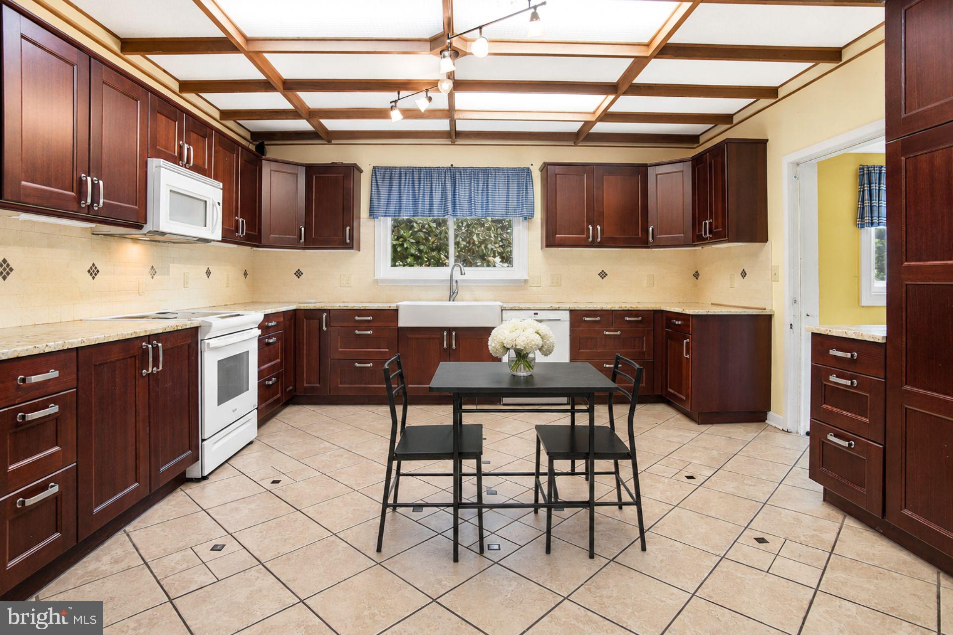 8965 POORHOUSE ROAD