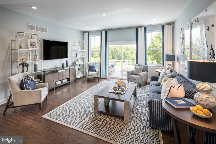 WALNUT CREEK AT MONT - Residential Lease