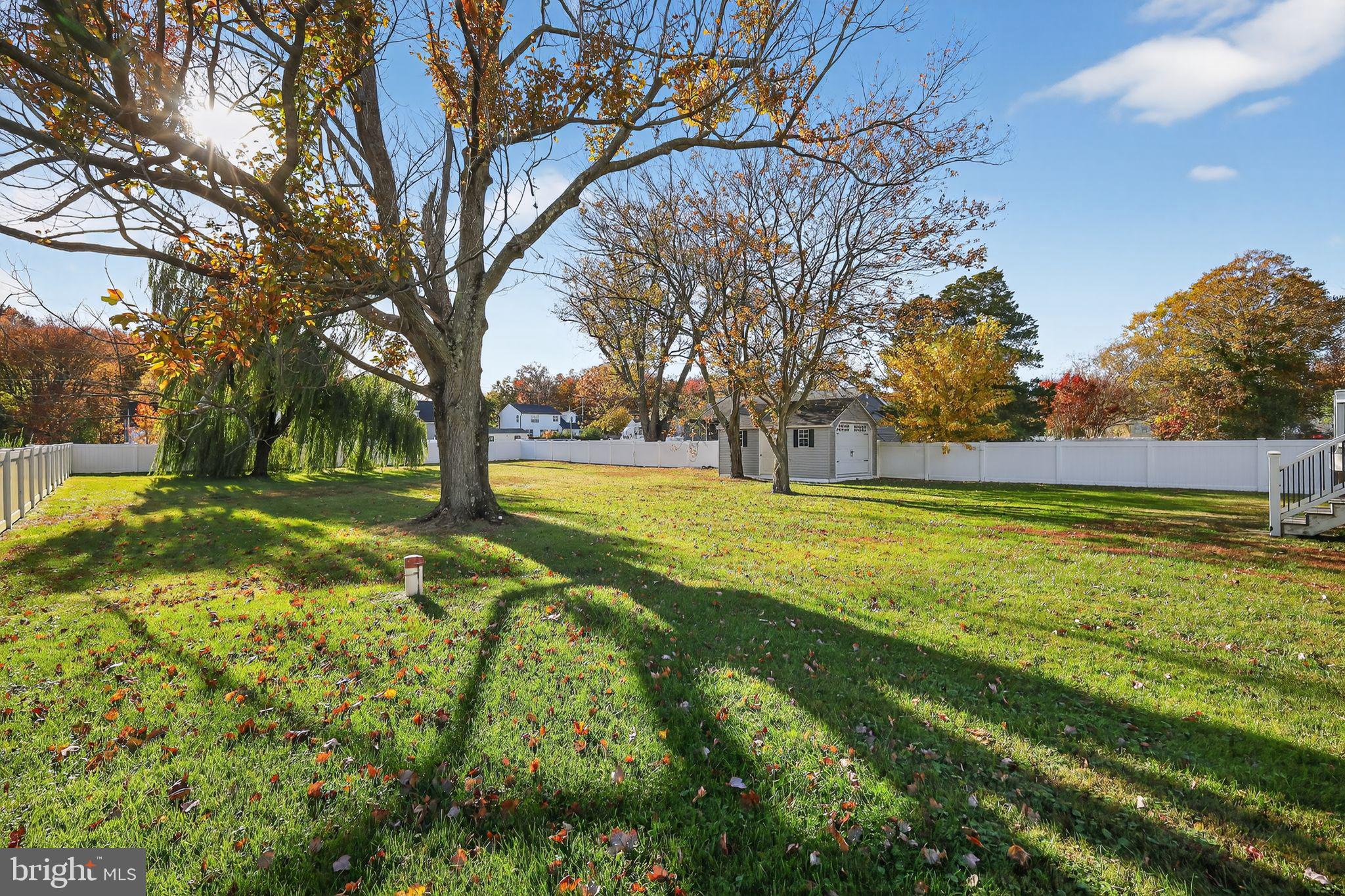 SAUNDERS POINT - Residential