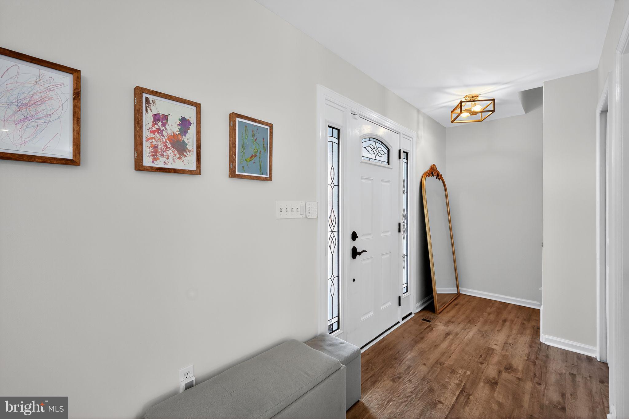 SAUNDERS POINT - Residential