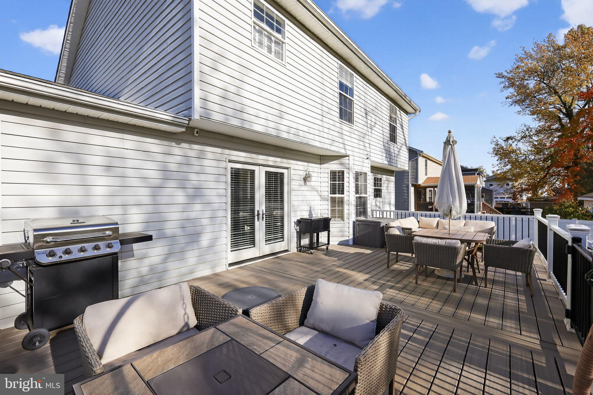 SAUNDERS POINT - Residential