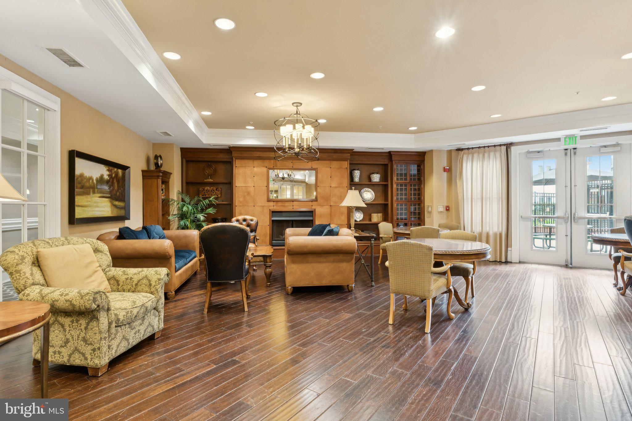 HALSTEAD AT THE METRO II - Residential